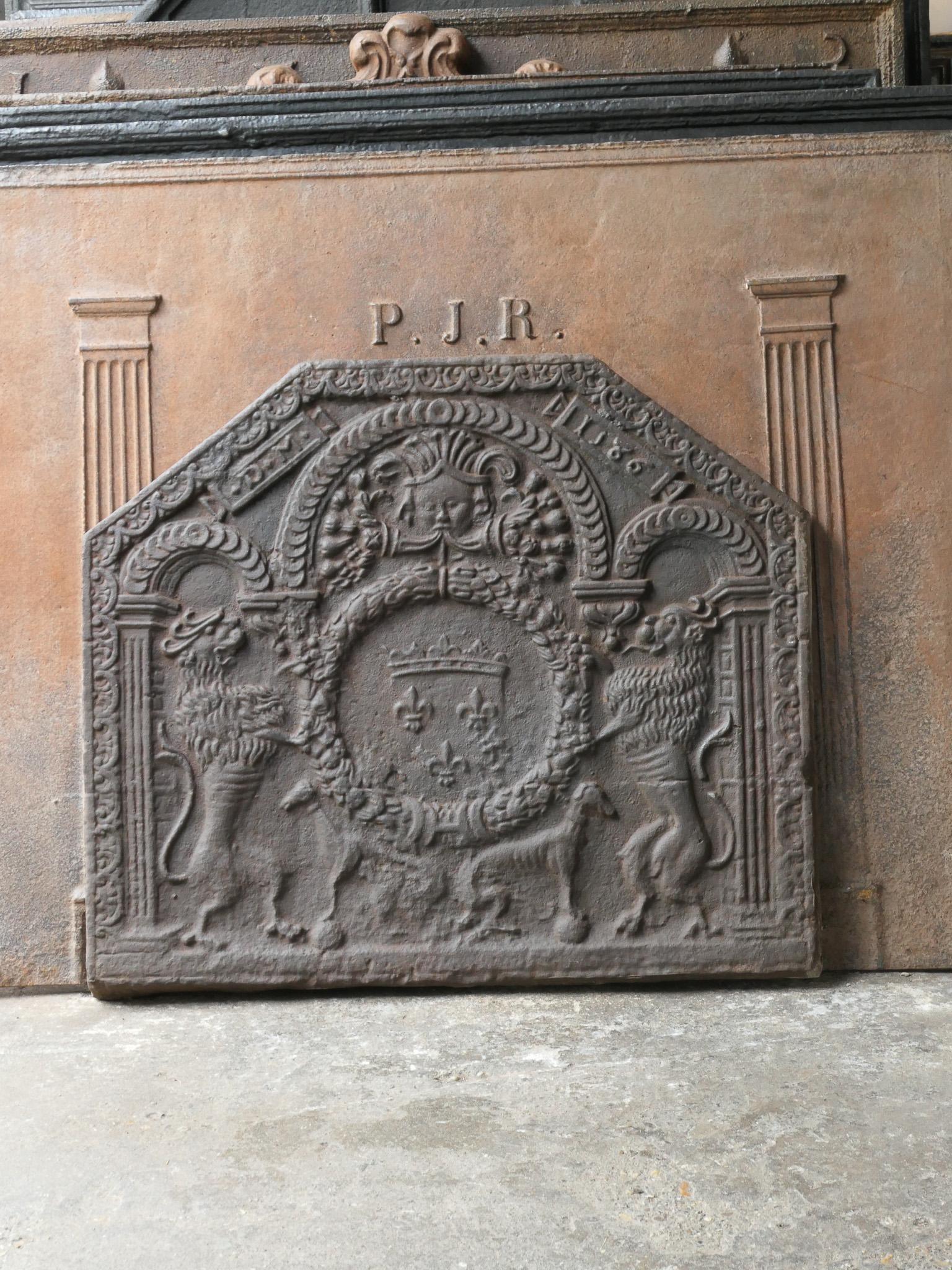 French Louis XIII Style 'Arms of France' Fireback / Backsplash In Good Condition For Sale In Amerongen, NL