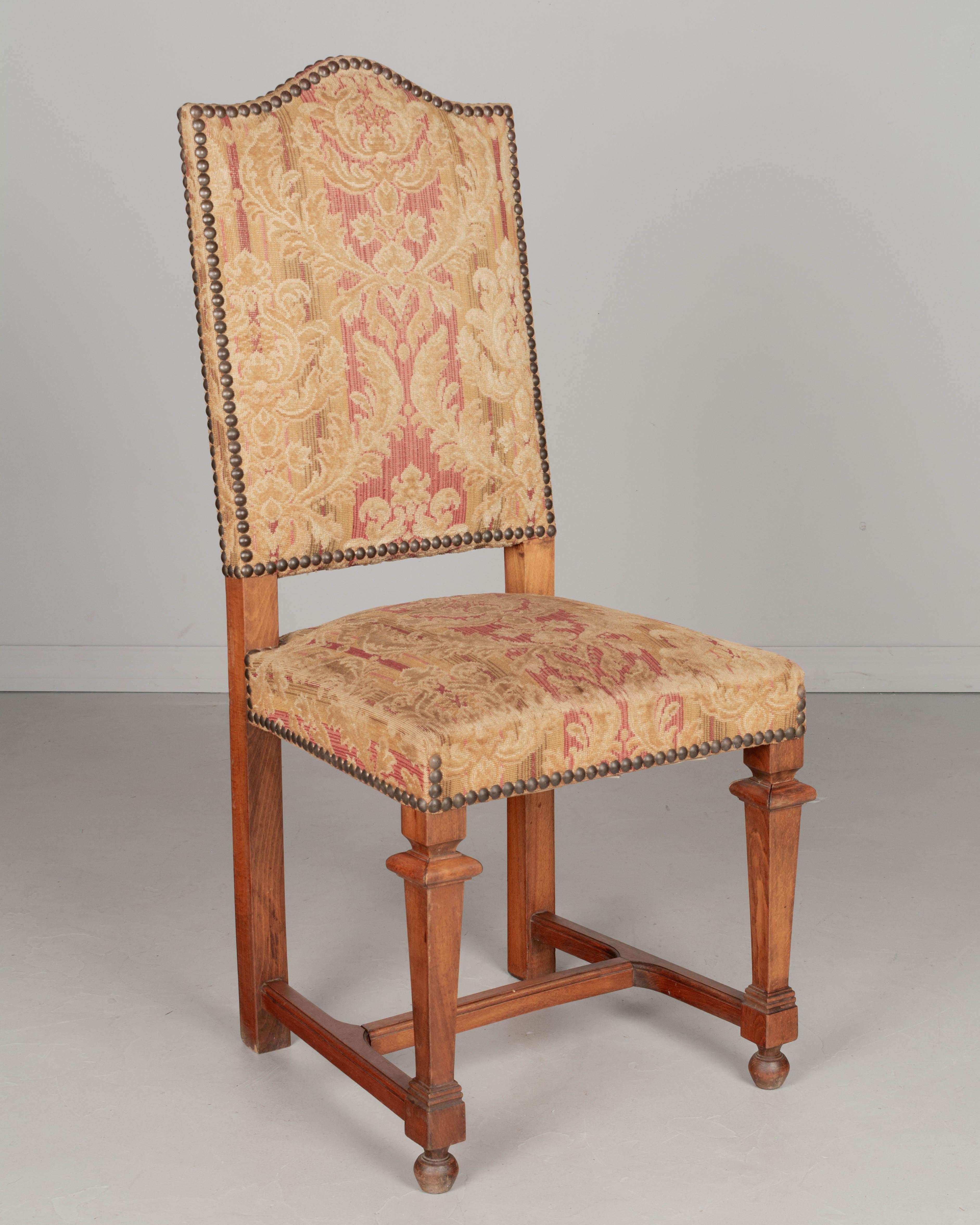 Esszimmerstühle im französischen Louis-XIII-Stil, 4er-Set (Louis XIII.) im Angebot