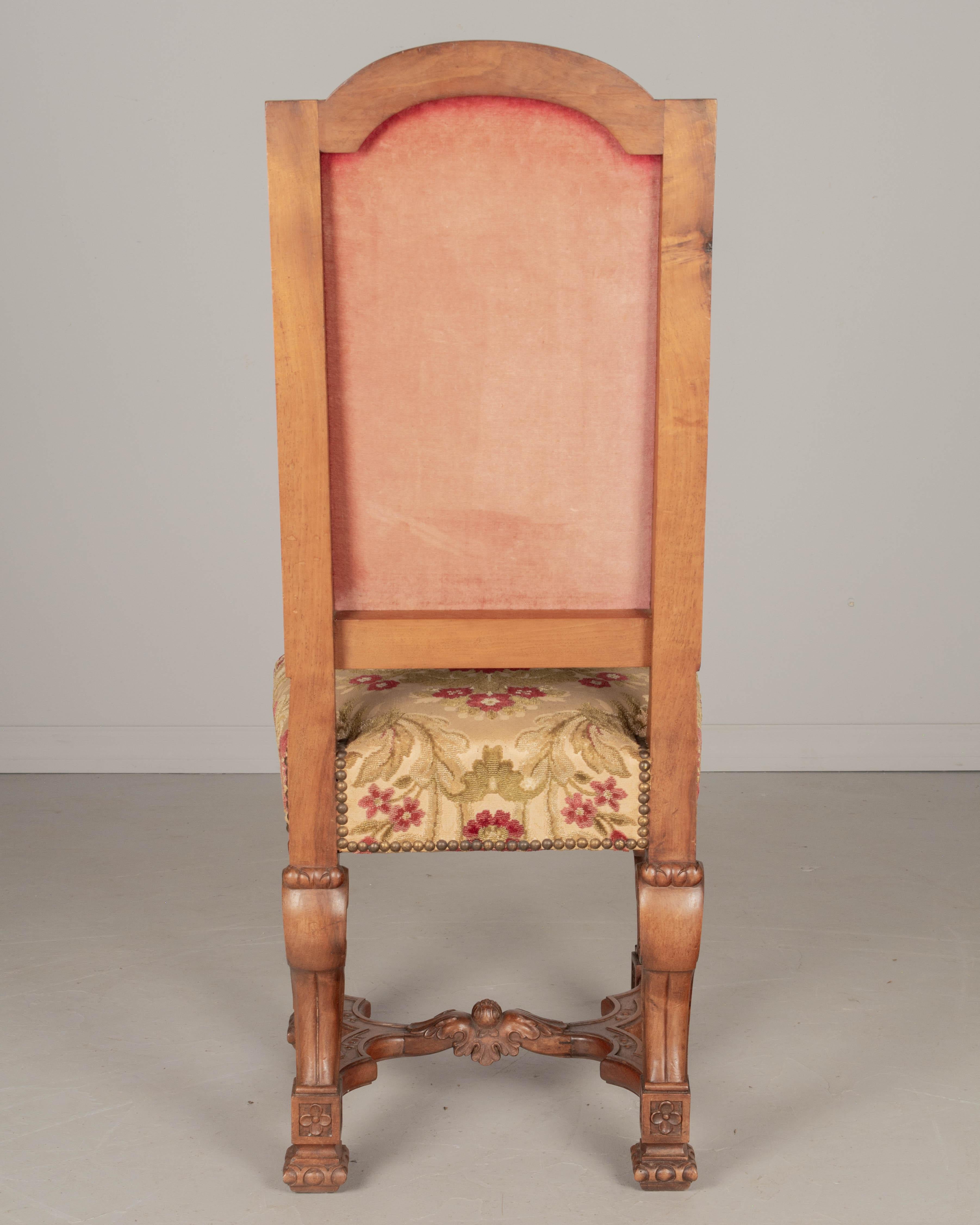 Esszimmerstühle im französischen Louis-XIII-Stil, 8er-Set im Angebot 2