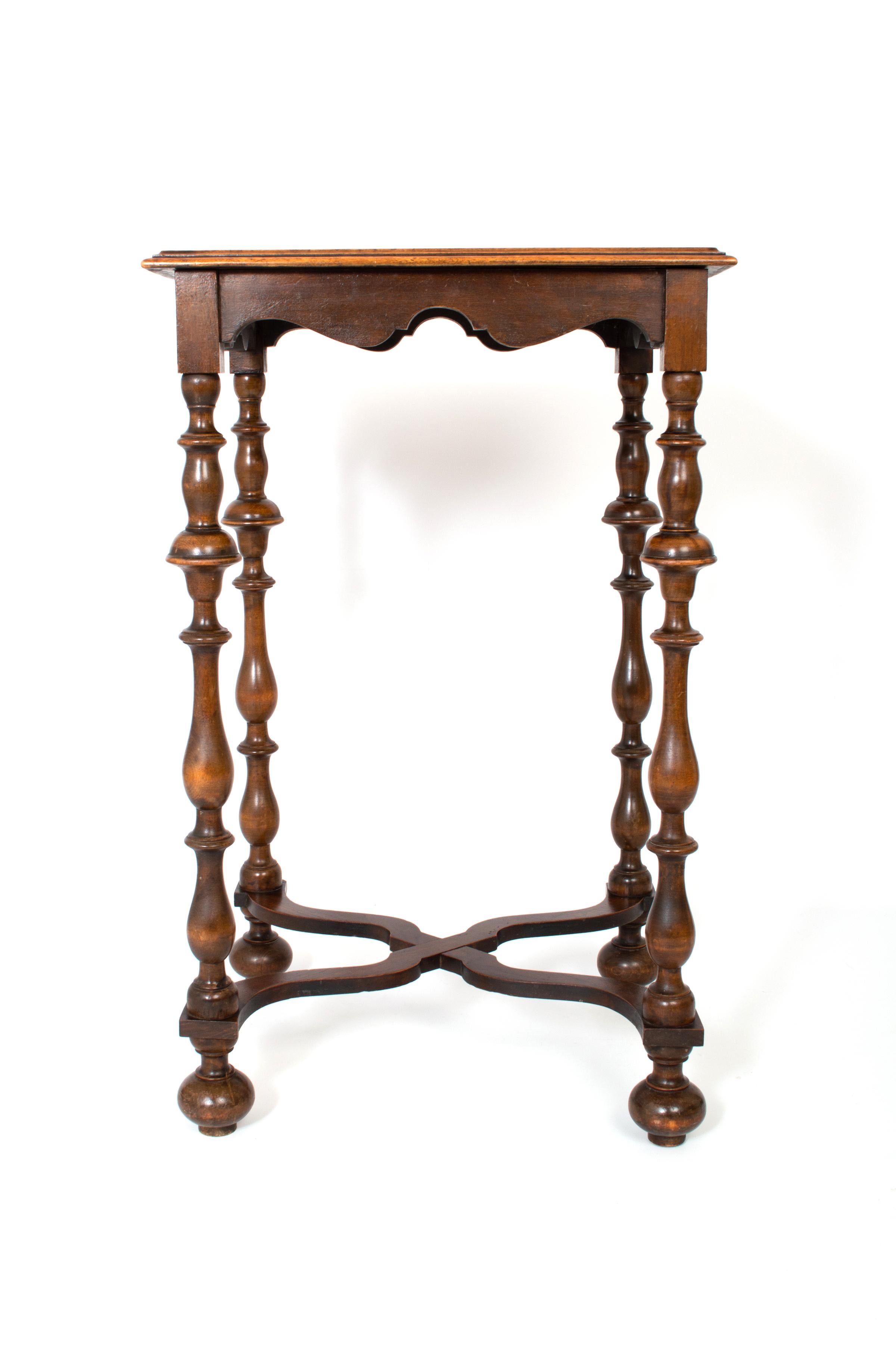 French Louis XIII Style Hall Side Table, C.1900 For Sale 5