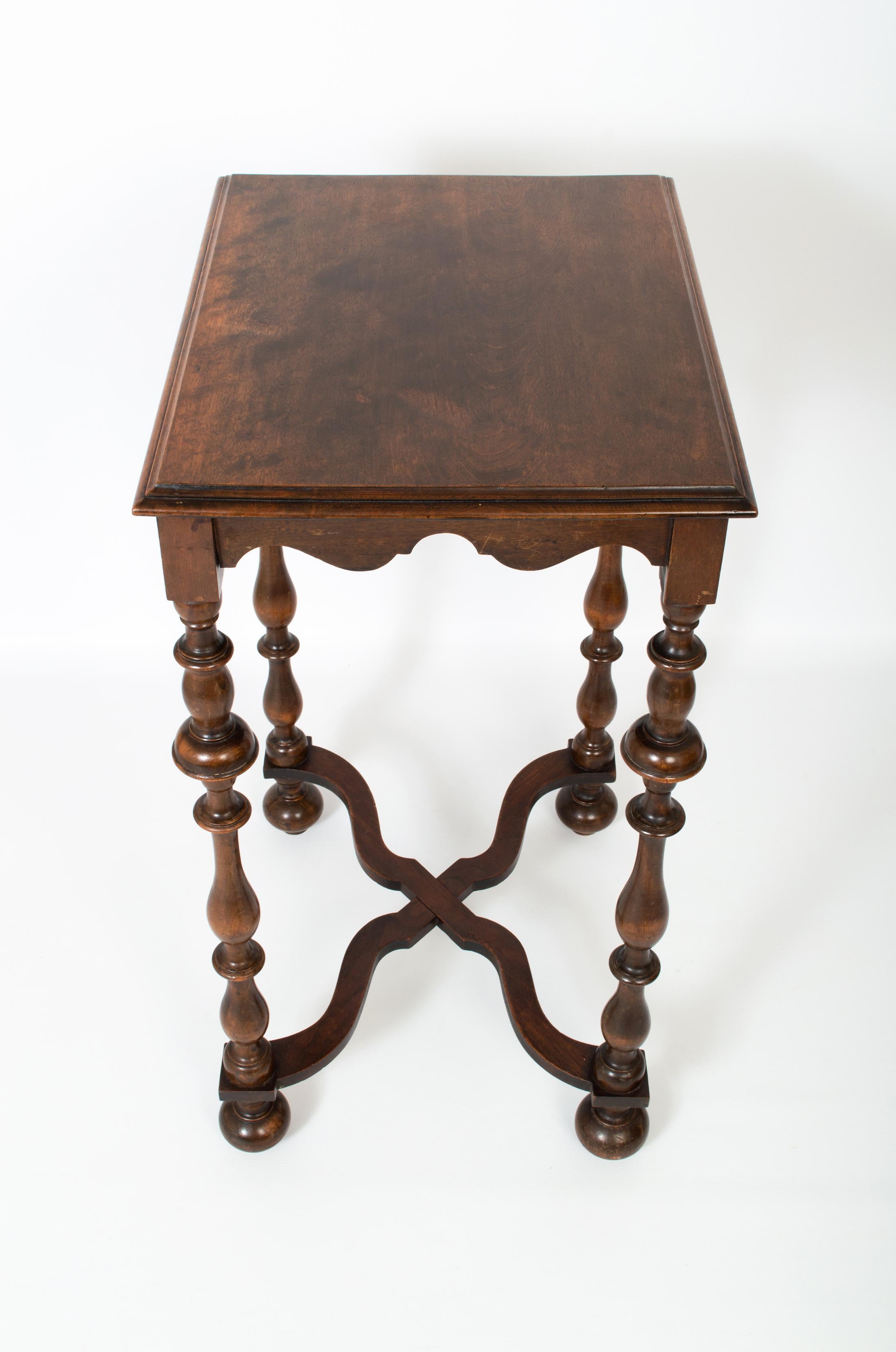 French Louis XIII Style Hall Side Table, C.1900 For Sale 1