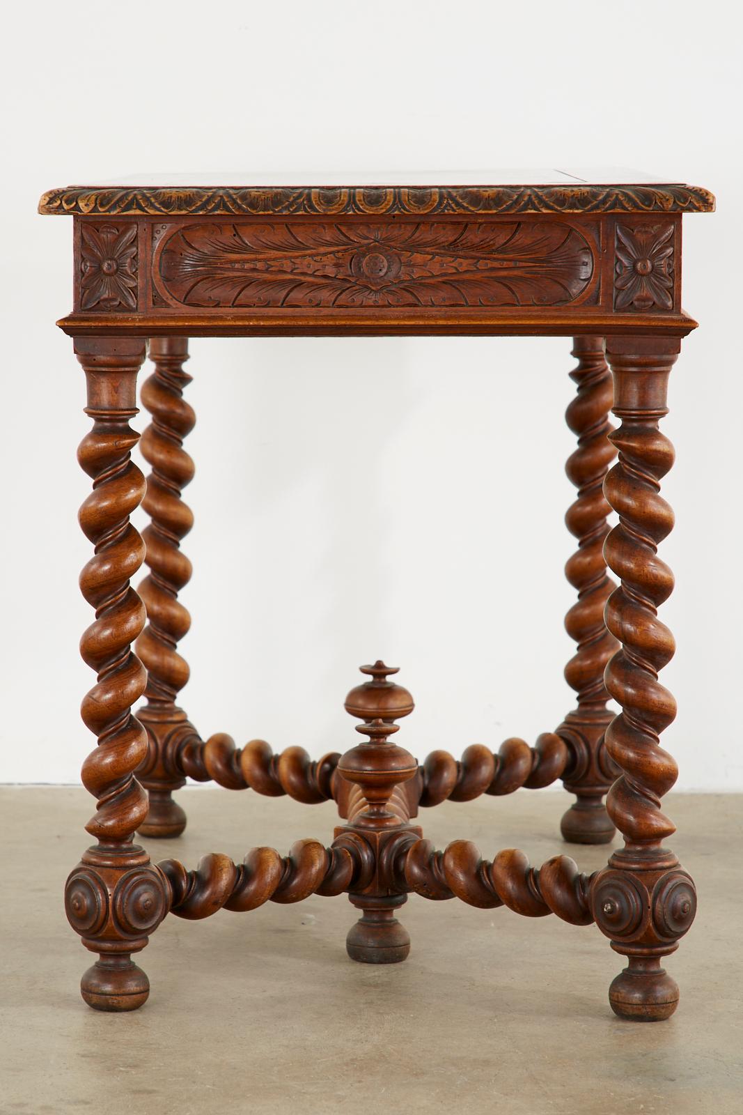 Französischer Barley Twist-Bibliothekstisch/Schreibtisch aus Eiche im Louis XIII.-Stil (19. Jahrhundert) im Angebot