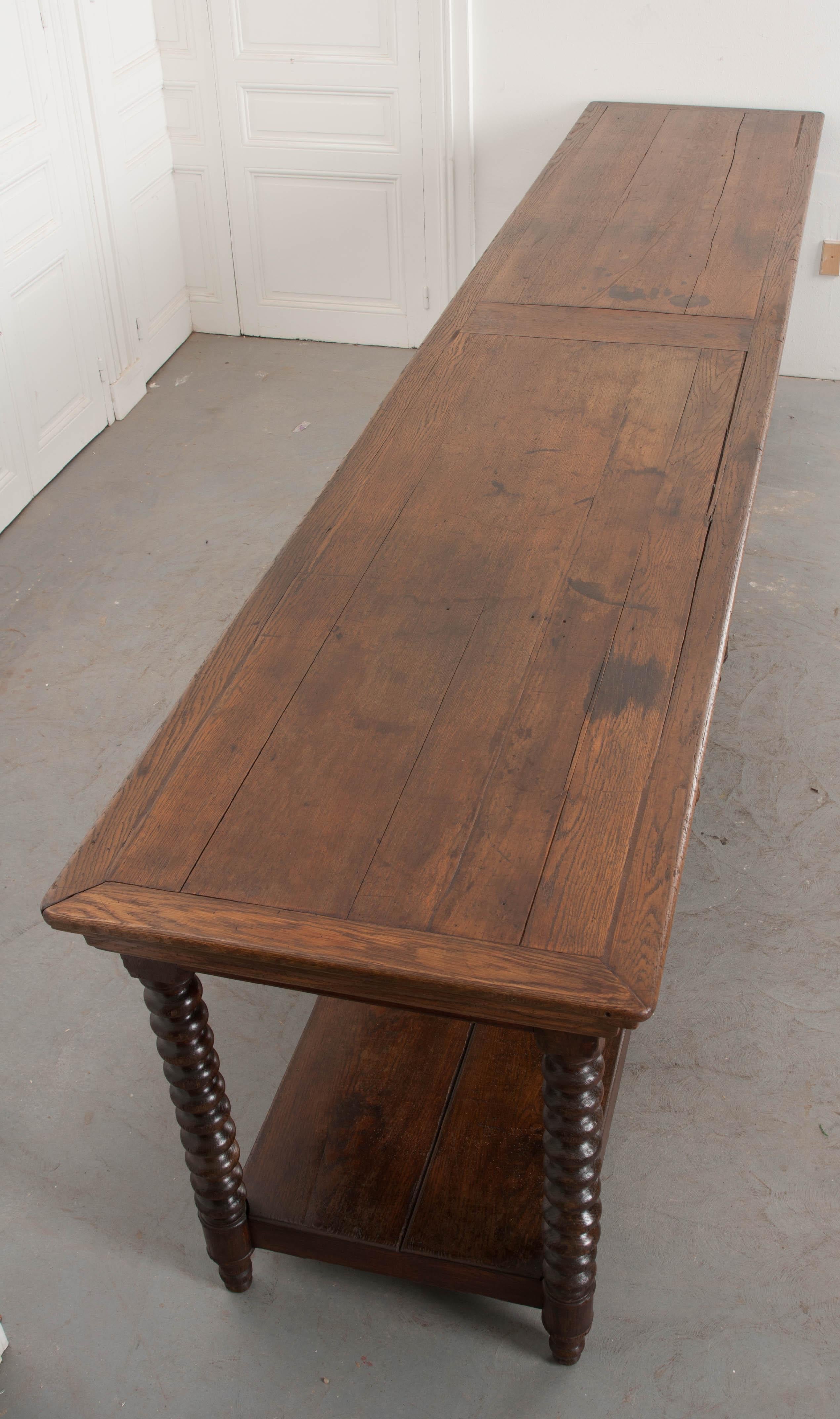French Louis XIII Style Oak Drapery Table In Good Condition In Baton Rouge, LA