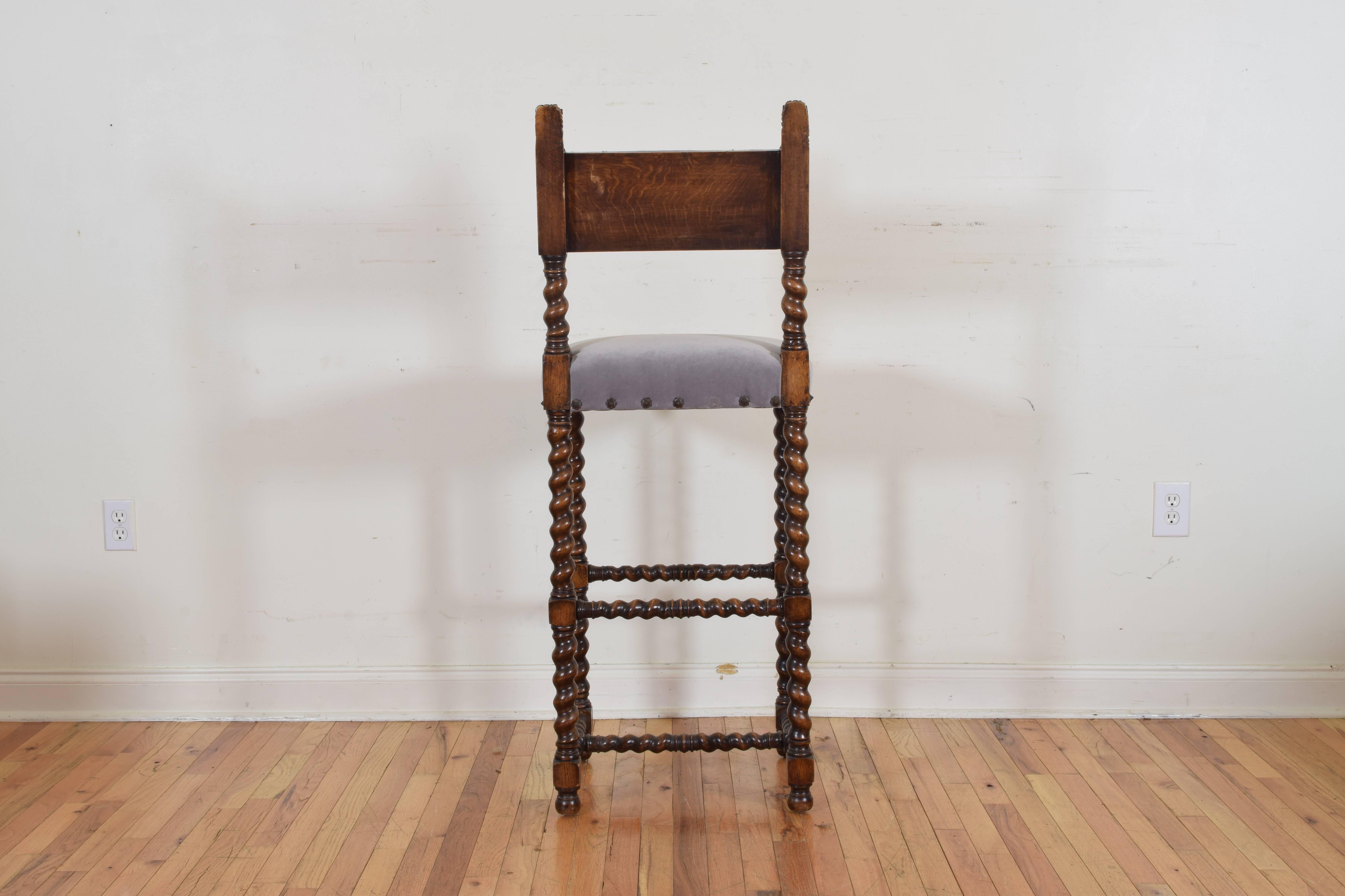 French Louis XIII Style Oak Tall Chair, Late 19th-Early 20th Century For Sale 1