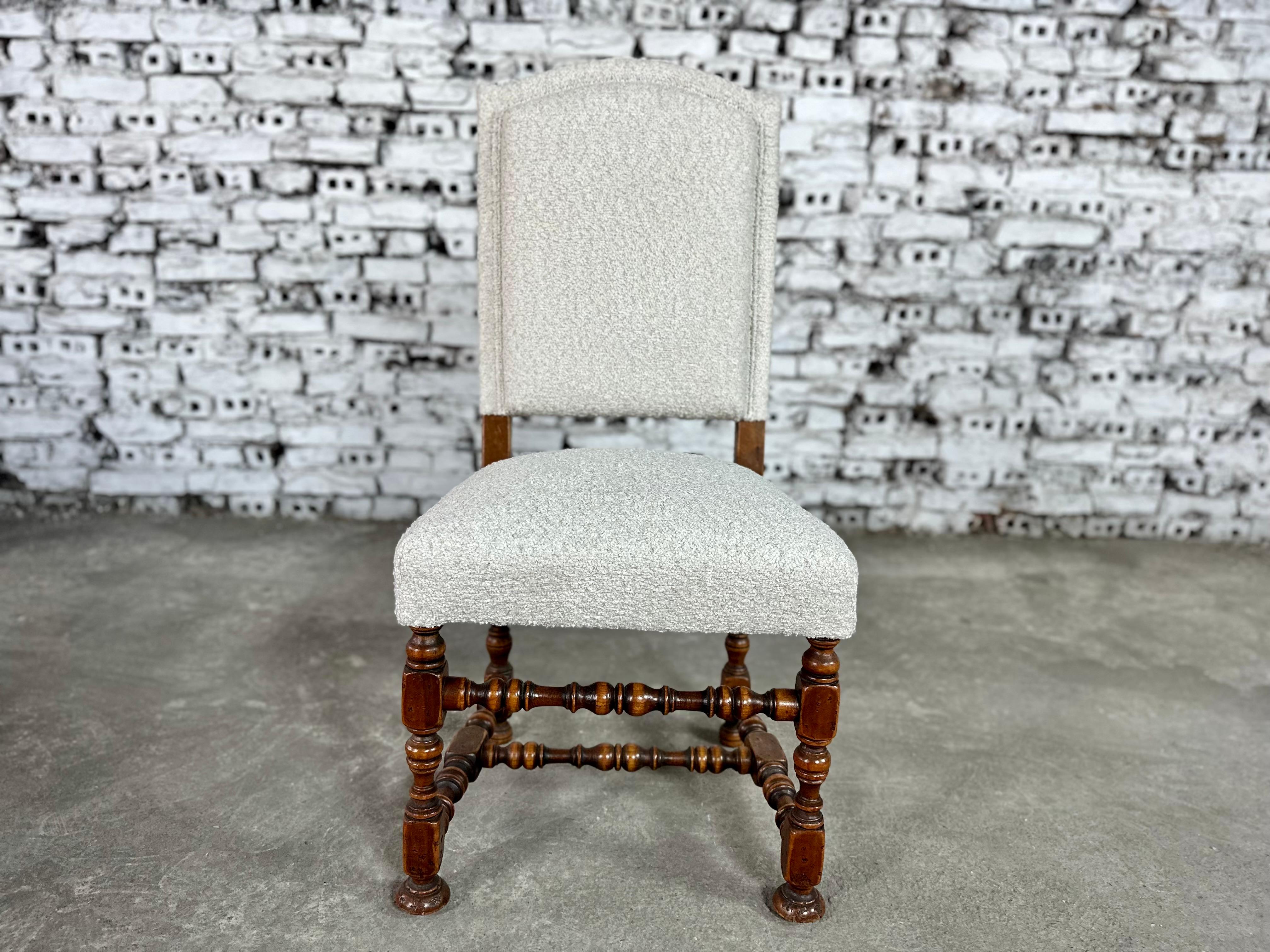 French Louis XIII Style Side Dining Chairs, Reupholstered - Set of 6 In Good Condition For Sale In Bridgeport, CT