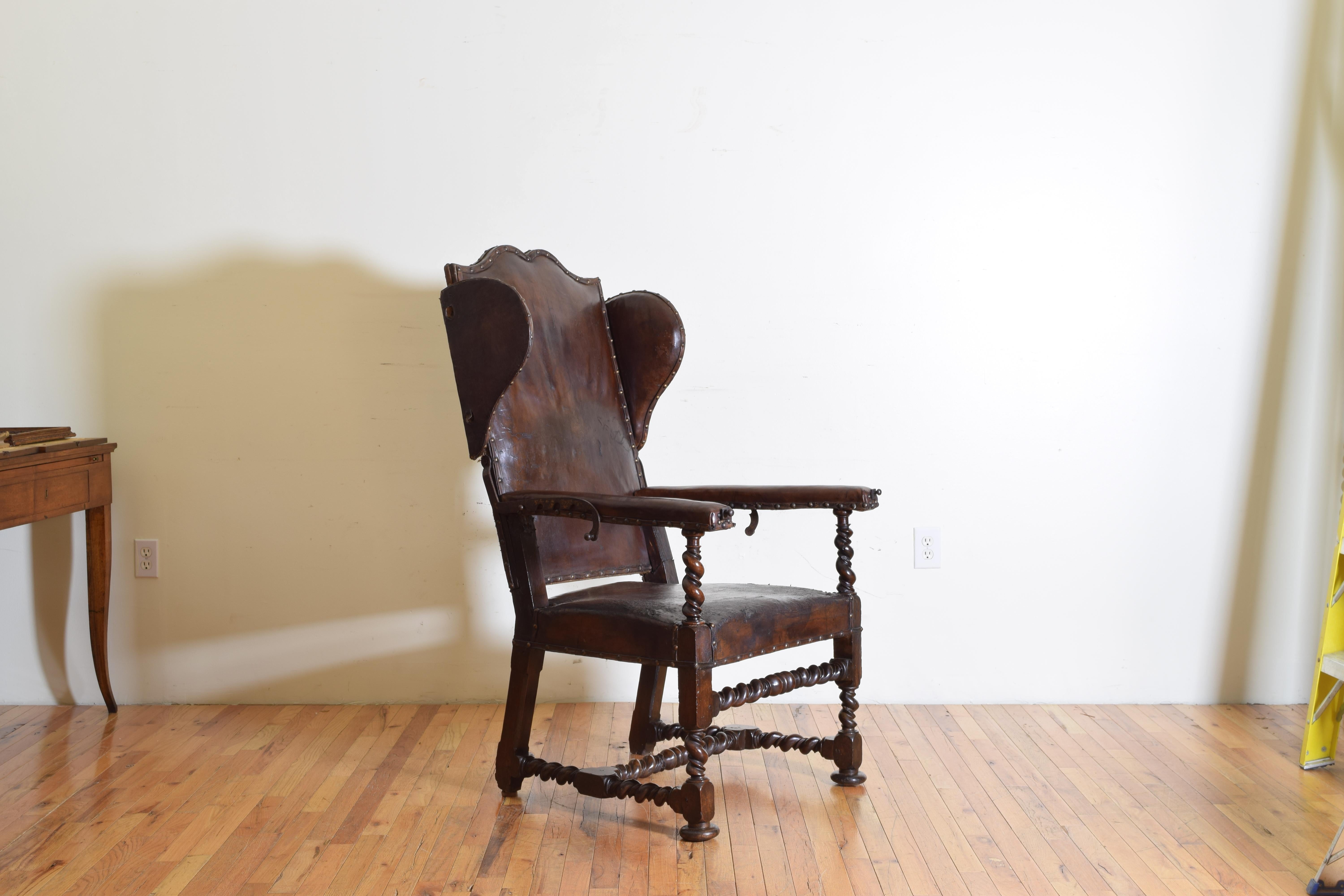 French Louis XIII Turned Walnut Leather Upholstered Reclining Armchair In Good Condition In Atlanta, GA