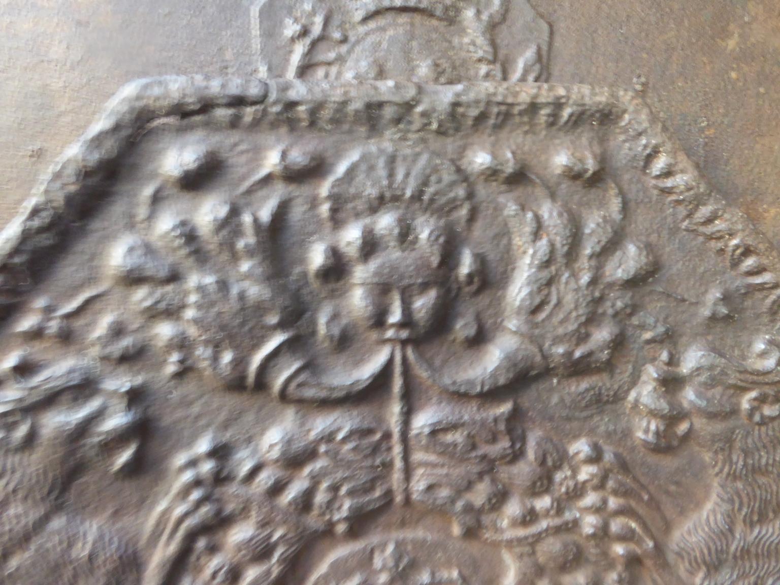 French Louis XIV 'Arms of France' Fireback, 17th Century In Distressed Condition In Amerongen, NL