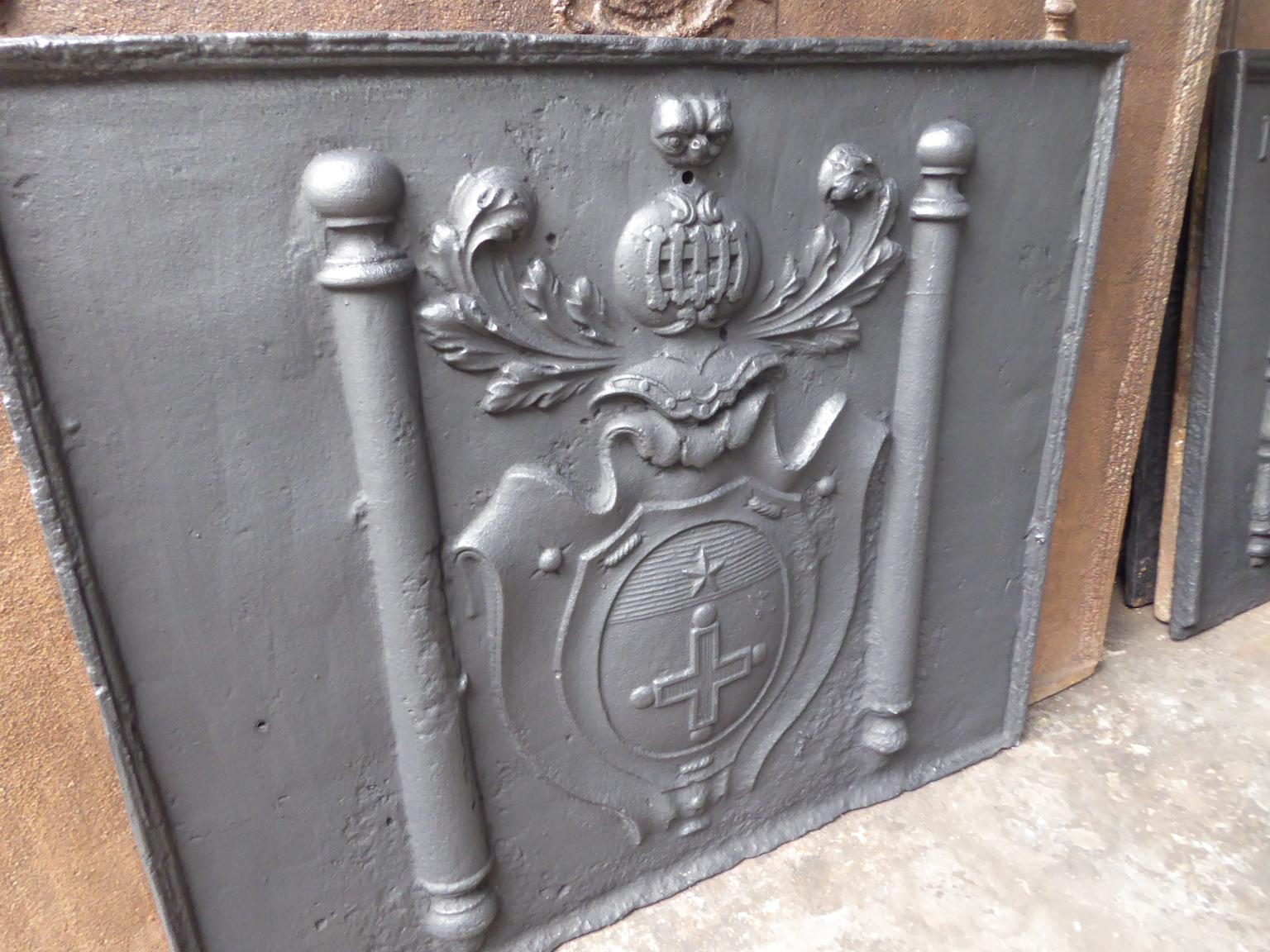 French Louis XIV 'Coat of Arms' Fireback / Backsplash, 17th-18th Century For Sale 4