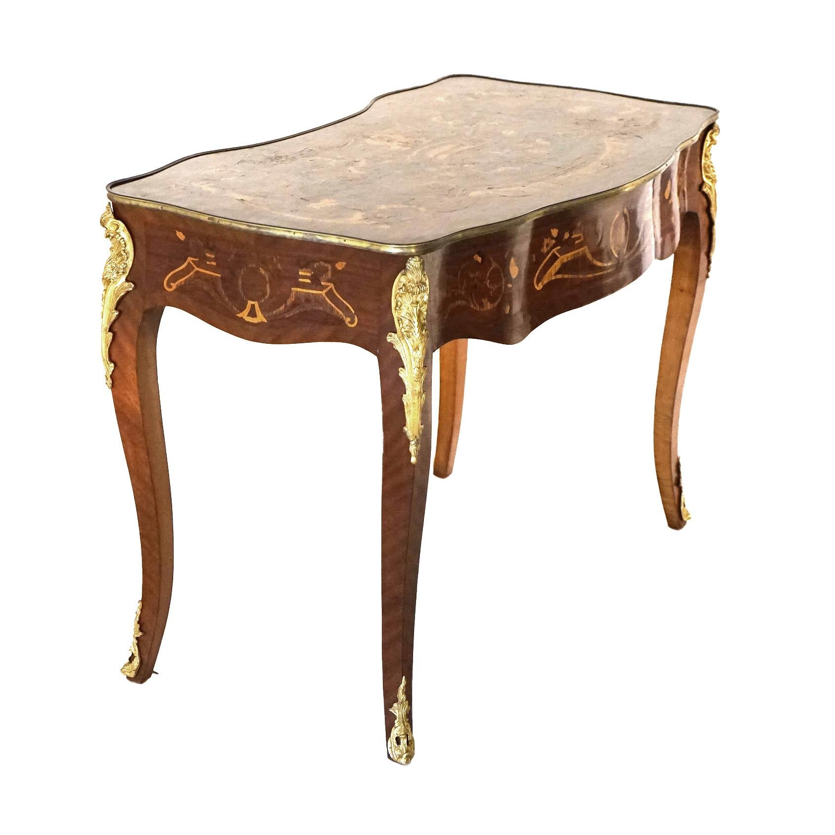 French Louis XIV Kingwood, Mahogany, Ormolu & Satinwood Bureau Plat Desk 20th C In Good Condition For Sale In Big Flats, NY