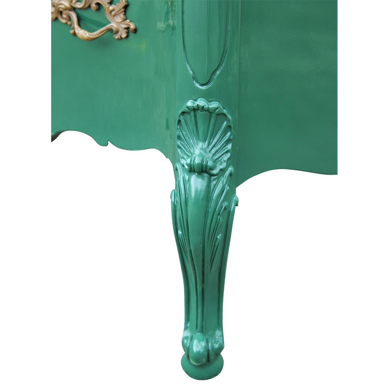 French Louis XIV Lacquered Green Double Serpentine Front Brass Handles Dresser In Excellent Condition In Houston, TX