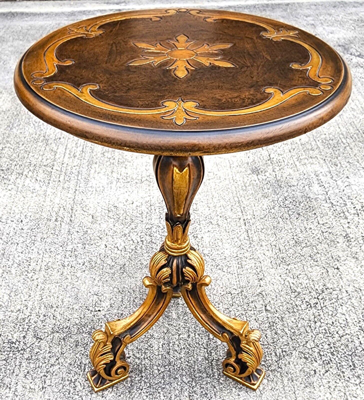 French Louis XIV Occasional Table by Decorative Crafts In Good Condition In Lake Worth, FL