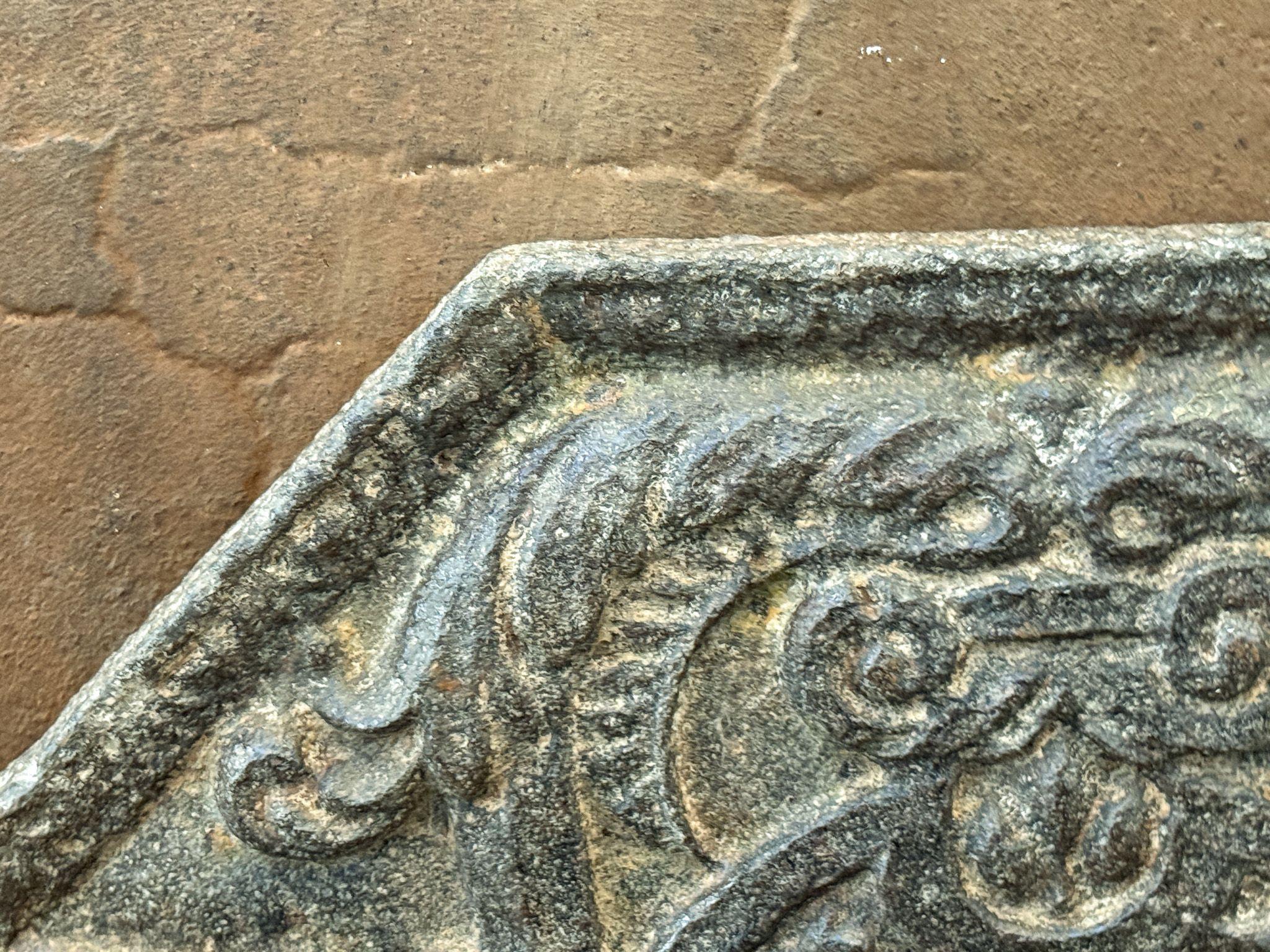 Cast French Louis XIV Period 'Arms of France' Fireback / Backsplash, 17th Century For Sale
