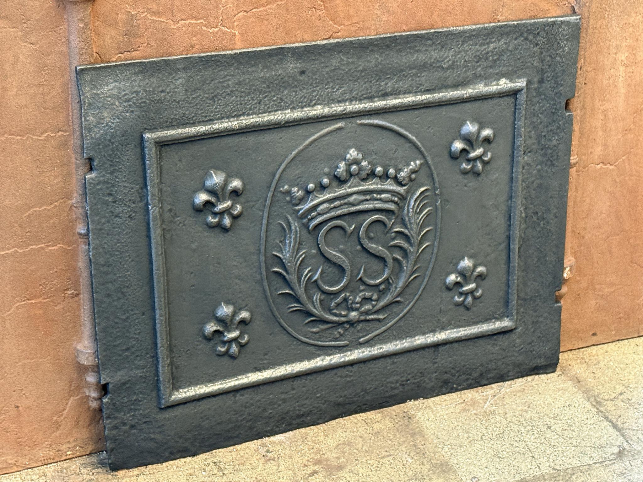 Moulage Plaque de cheminée / dosseret 