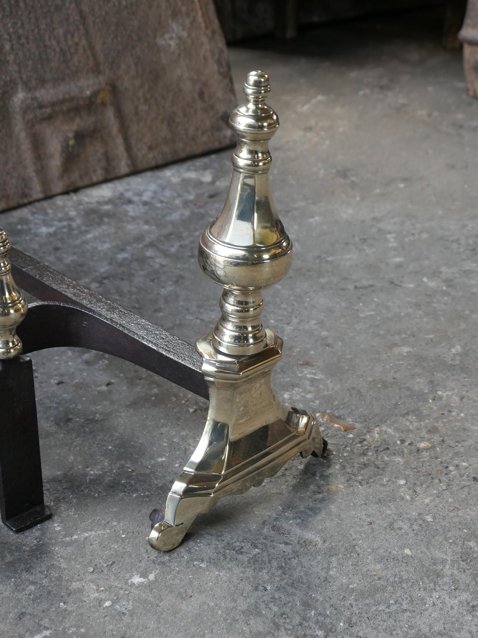 Cheminées ou grille de cheminée d'époque Louis XIV, 17ème siècle en vente 3
