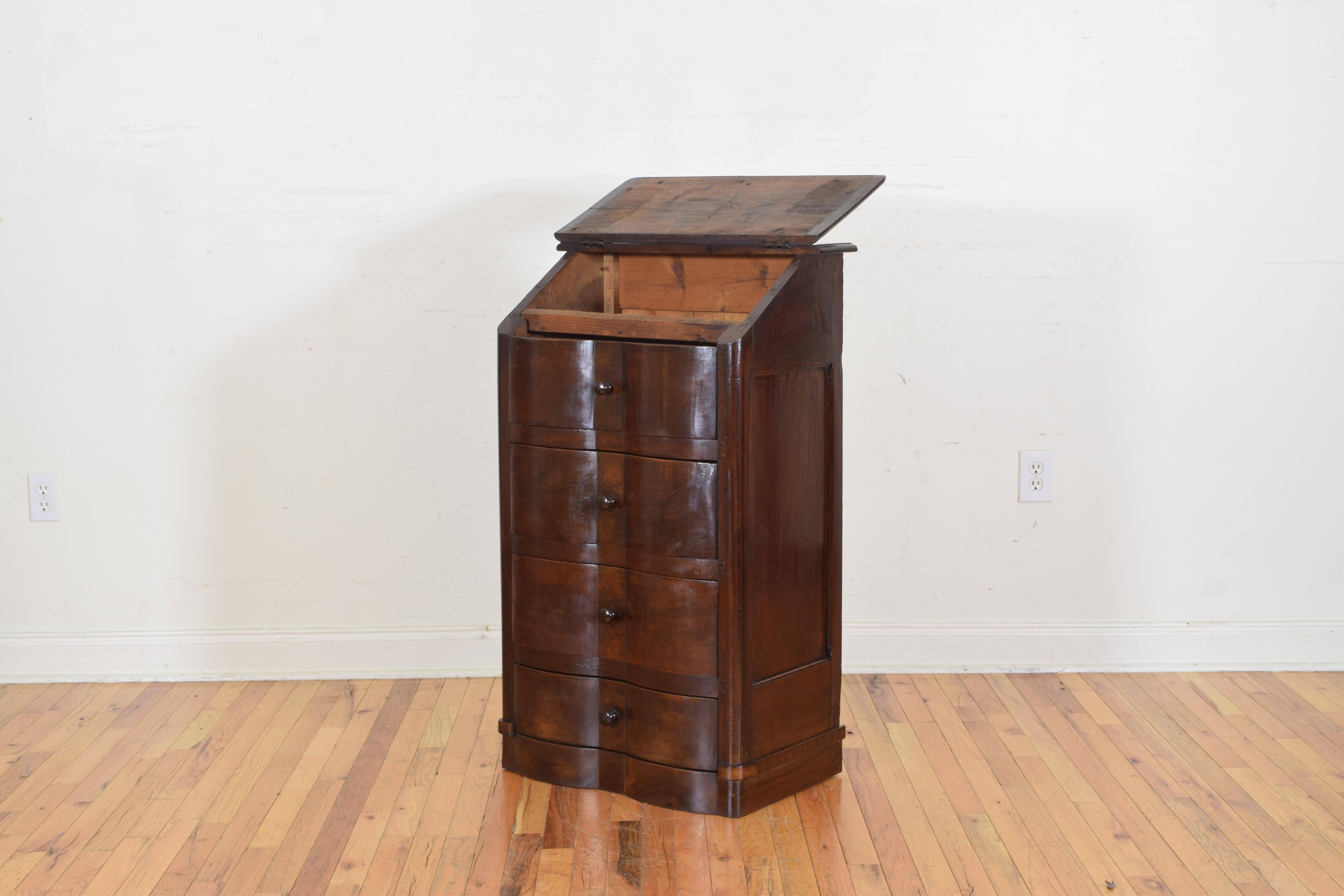 French Louis XIV Period Walnut Four-Drawer Bureau Commode, Early 18th Century 2