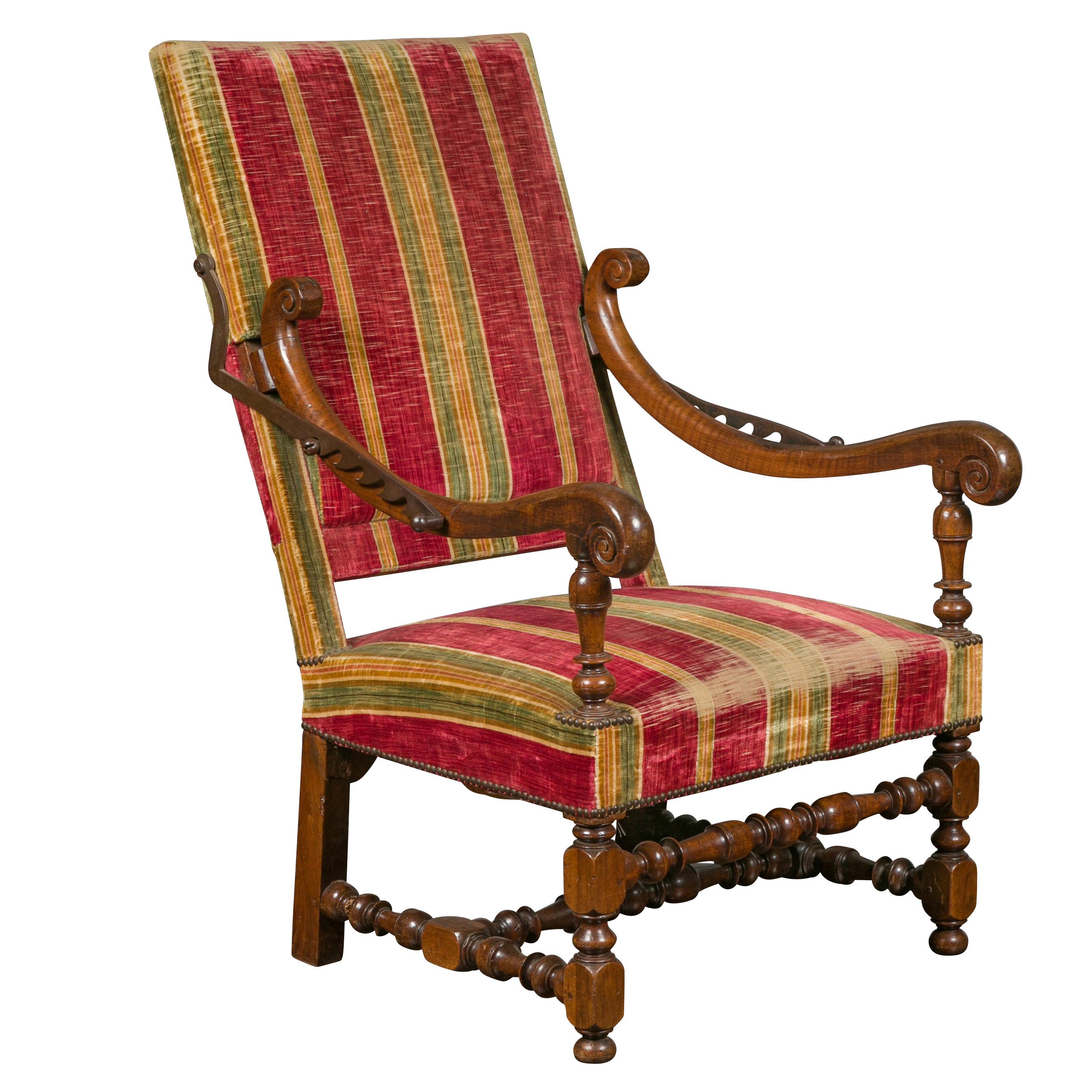 French Louis XIV Style 19th Century Reclining Armchair with Turned Base