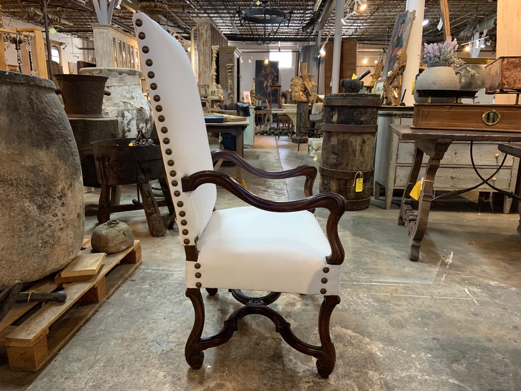 French 19th Century Louis XIV Style Armchair in Walnut 1