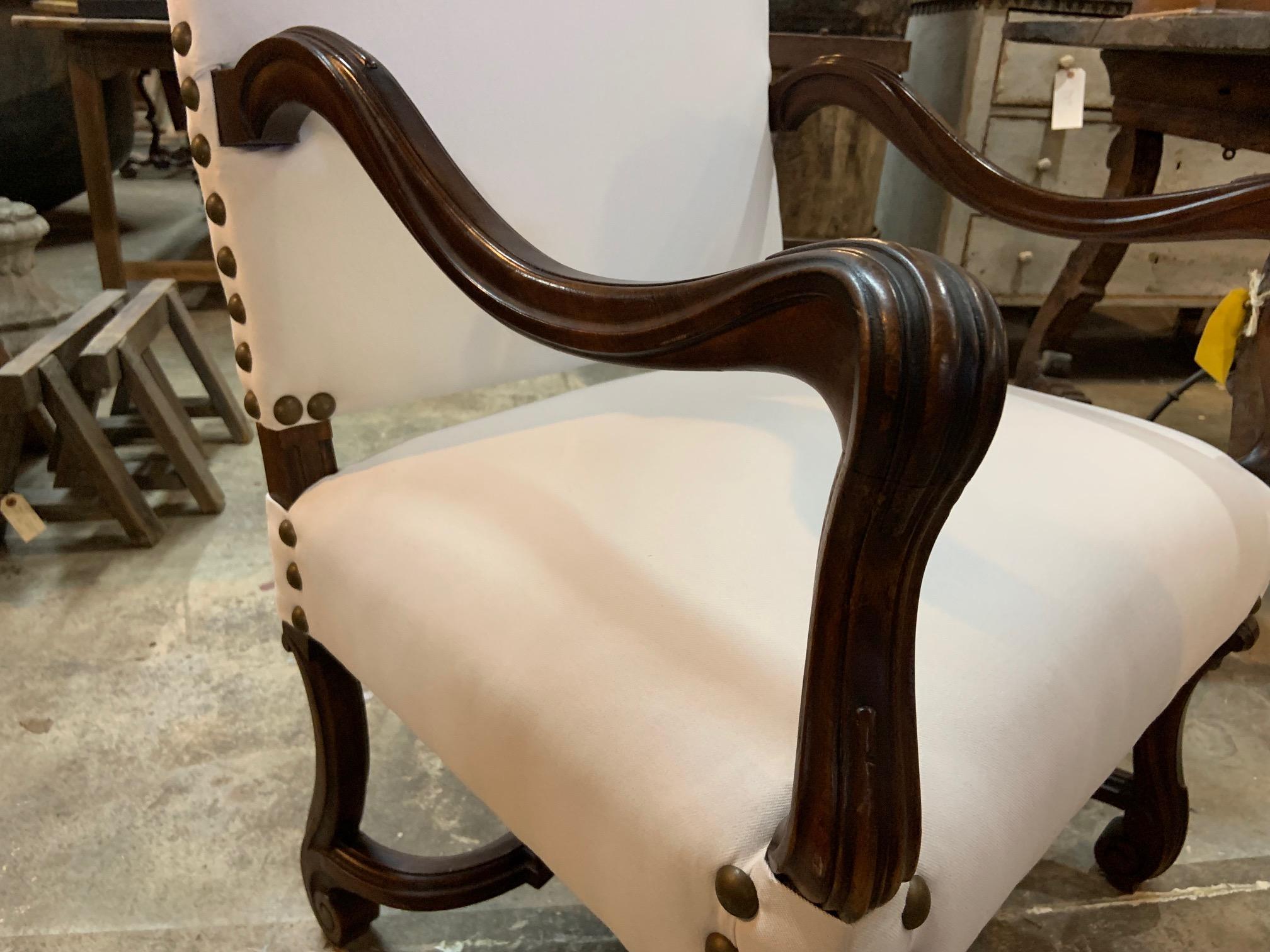 French 19th Century Louis XIV Style Armchair in Walnut 4