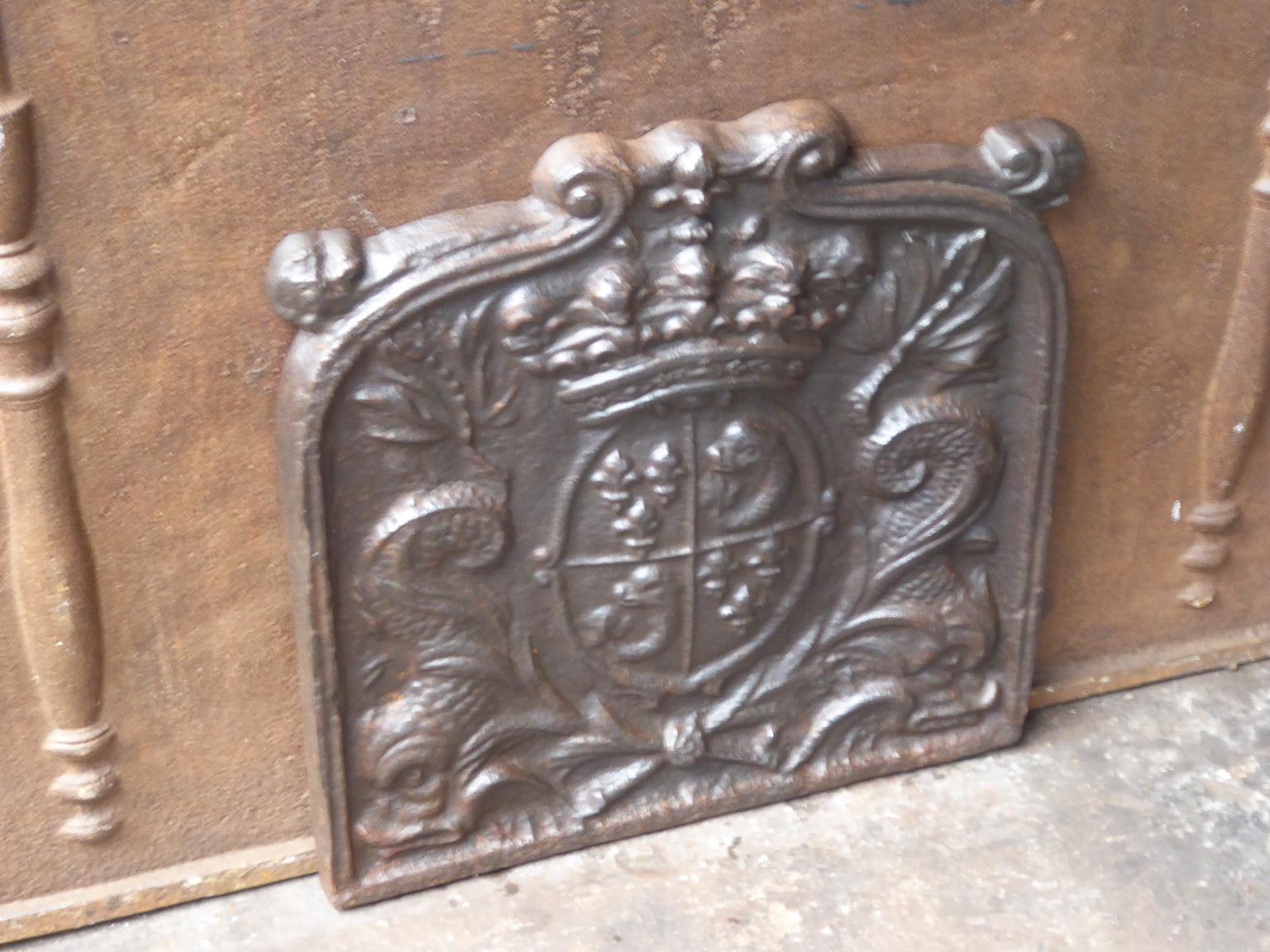 French Louis XIV Style 'Arms of France' Fireback / Backsplash In Good Condition In Amerongen, NL