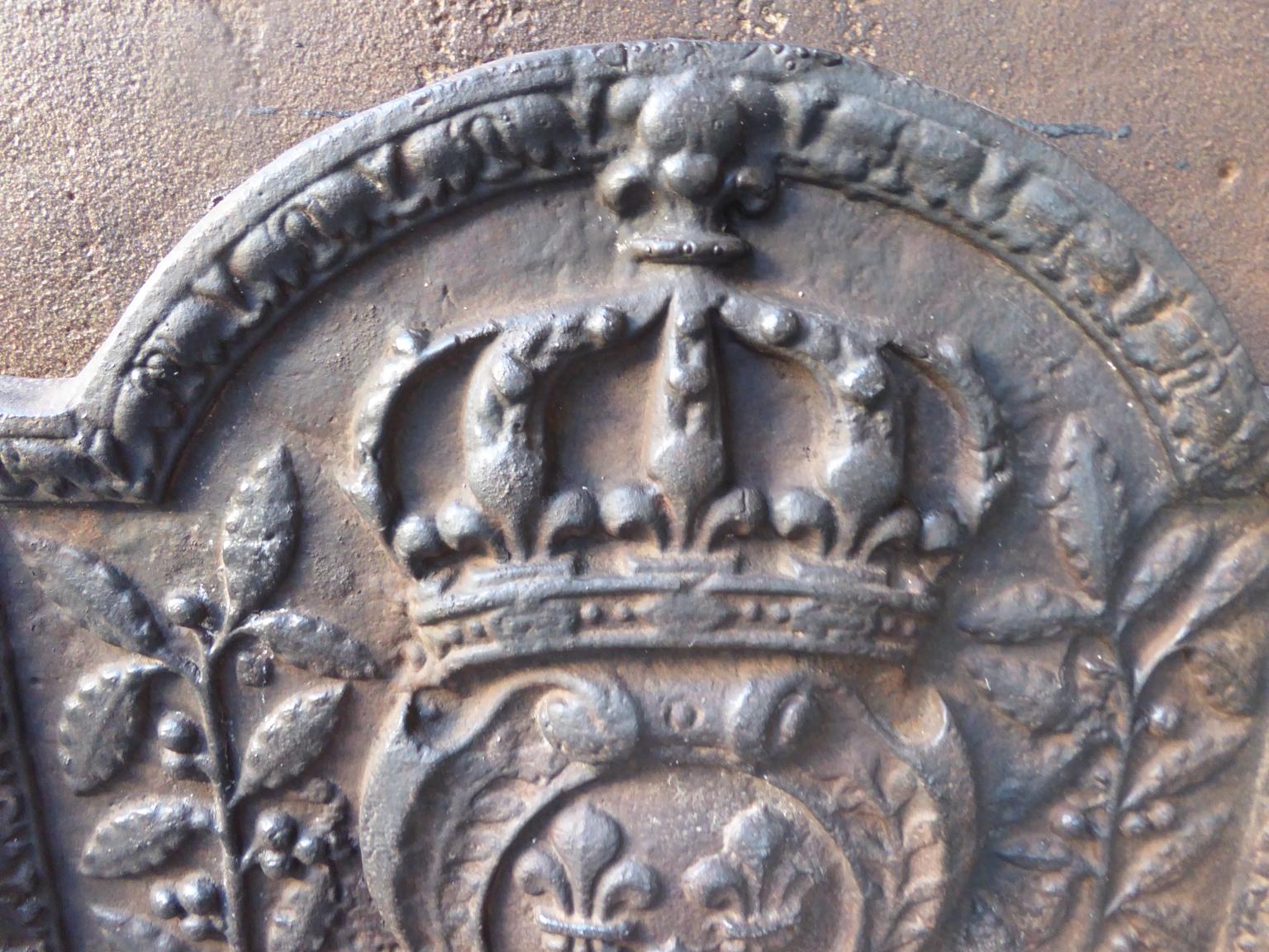 French Louis XIV Style 'Arms of France' Fireback In Good Condition In Amerongen, NL