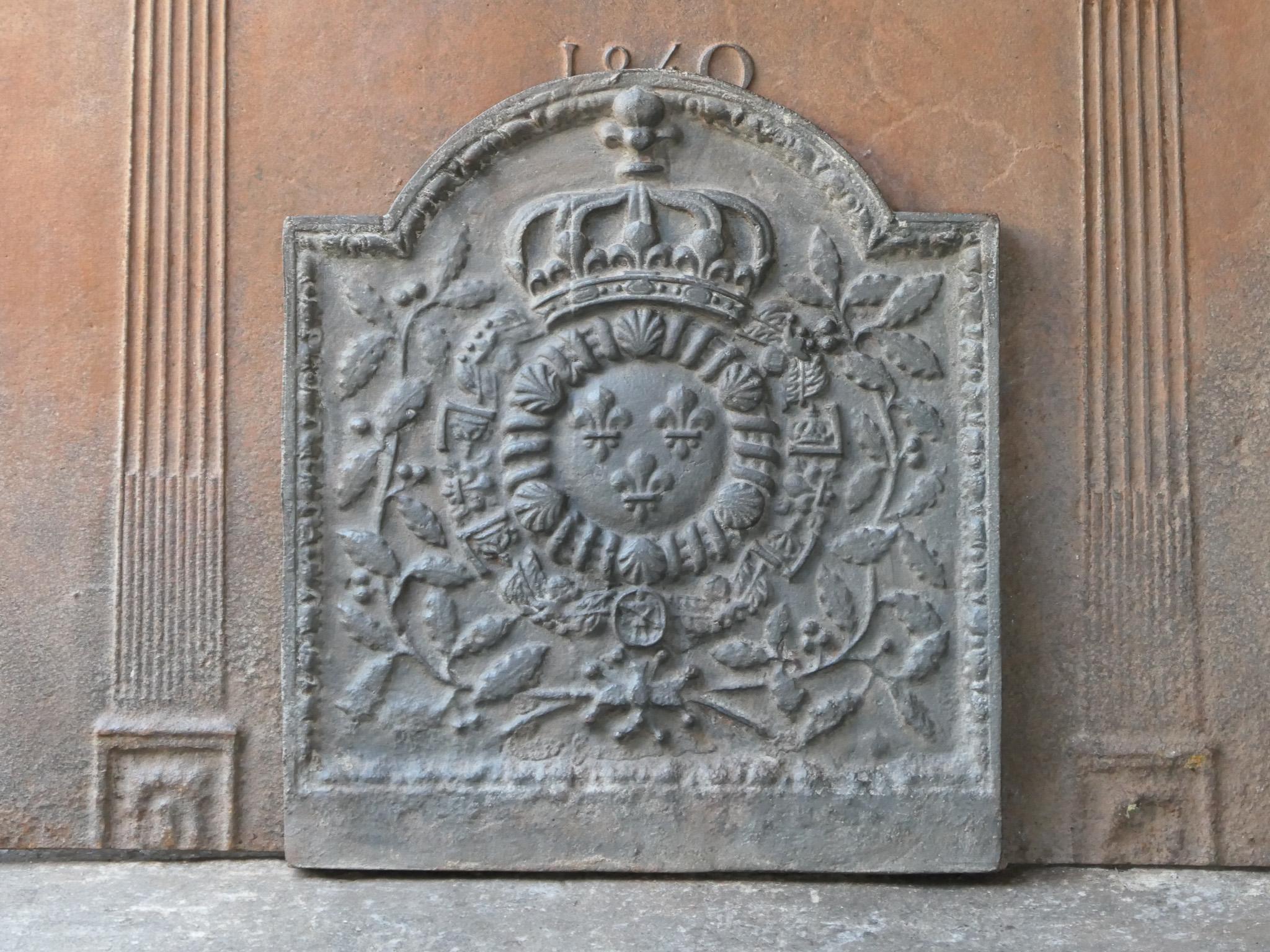 French Louis XIV Style 'Arms of France' Fireback / Backsplash In Good Condition For Sale In Amerongen, NL