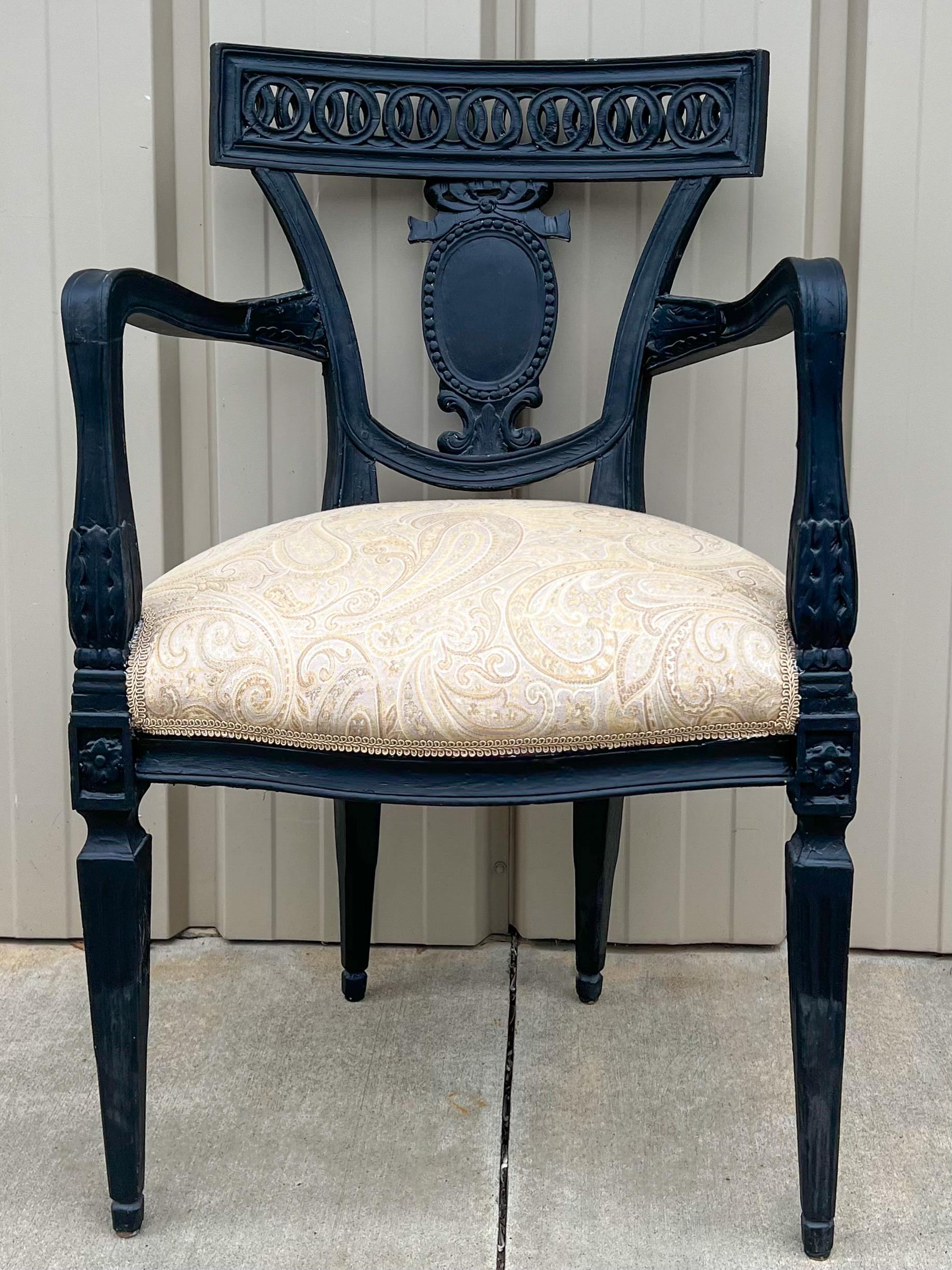 French Louis XIV Style Carved Wood Bow & Medallion Painted Dining Chairs - S/8 For Sale 2