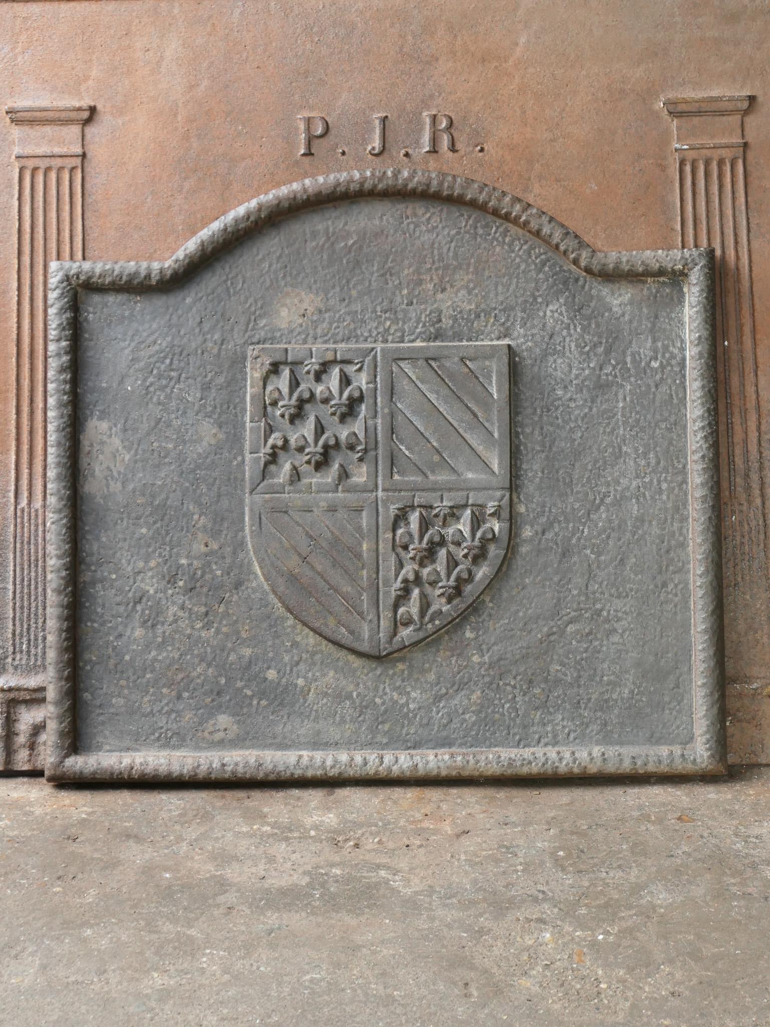 French Louis XIV Style Coat of Arms Fireback, 20th Century In Good Condition In Amerongen, NL