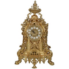 Reloj de chimenea francés dorado estilo Luis XIV de la alemana FHS Hermle, Siglo XX