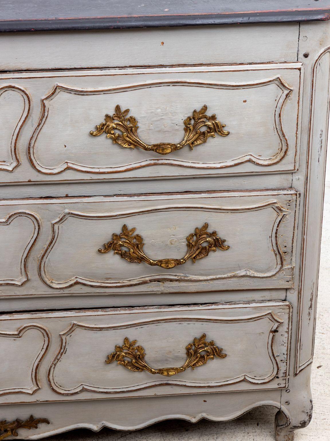 Wood French Louis XIV Style Gray Painted Commode, Late 19th Century For Sale