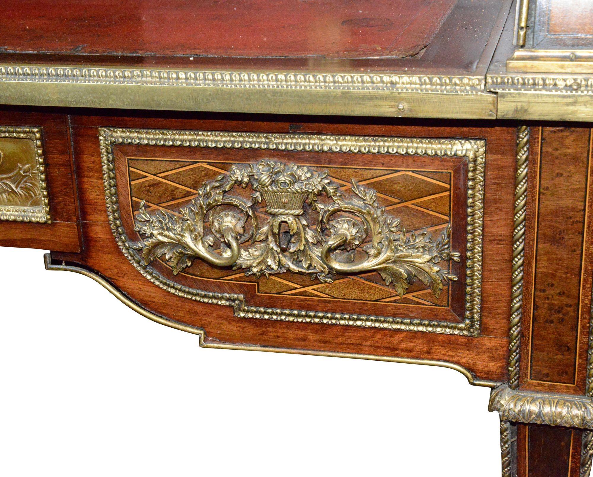 Similoro Scrittoio francese intarsiato in stile Luigi XIV alla maniera di A Link in vendita
