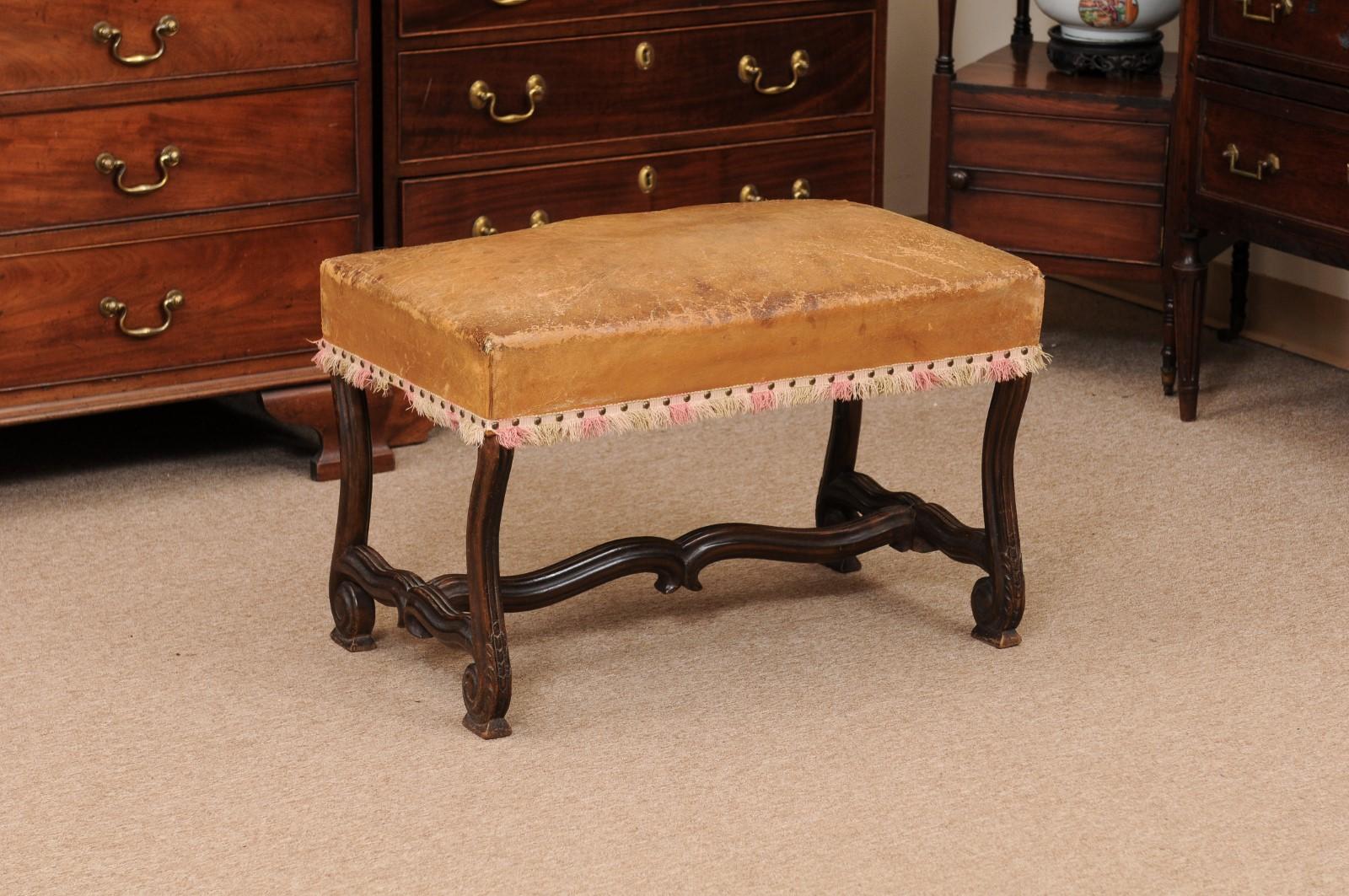 French Louis XIV Style Mutton Bone Bench with Tan Leather Top & Stretcher In Good Condition In Atlanta, GA