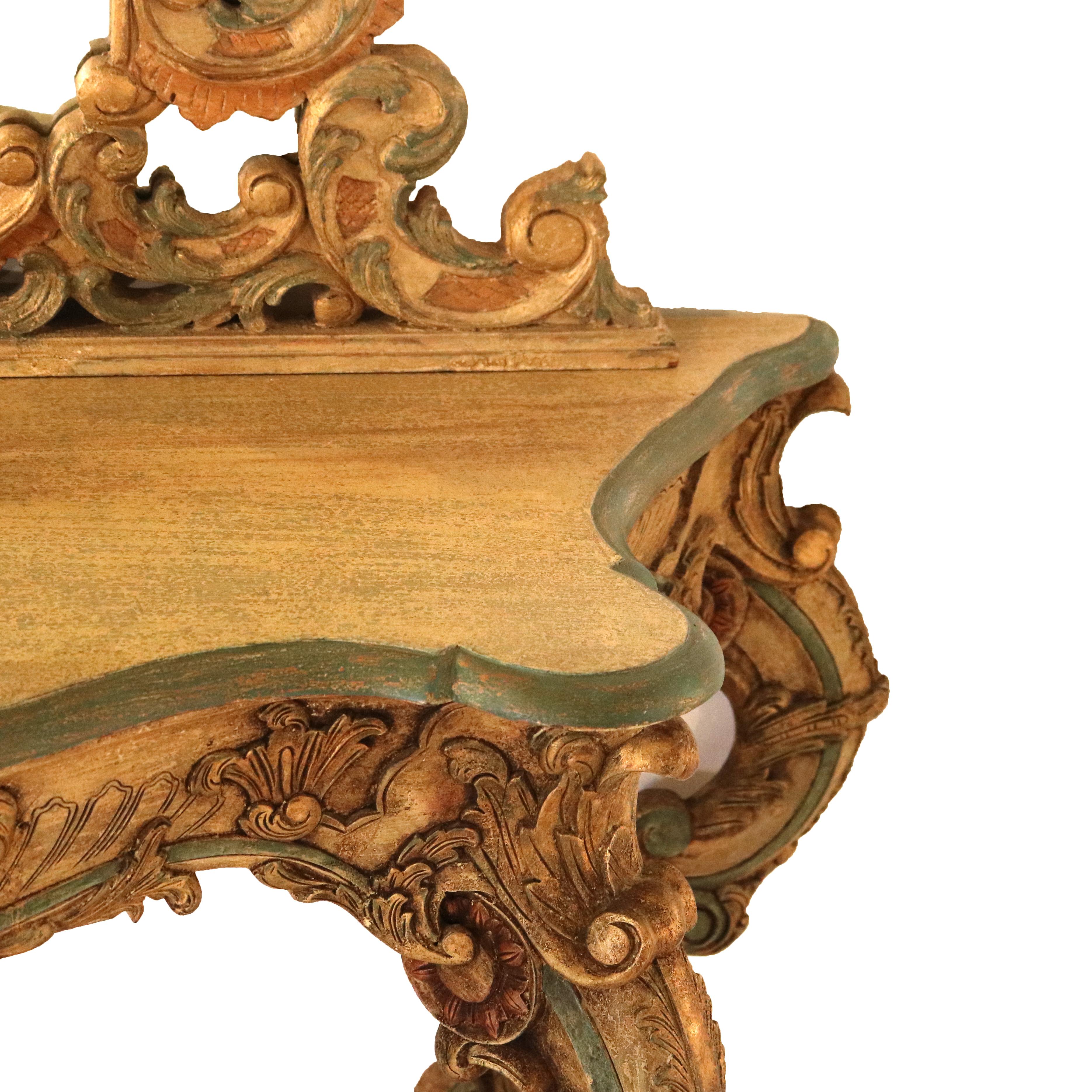 Set di console francese in stile Luigi XIV in legno dorato e policromato con volute ornamentali in vendita 7