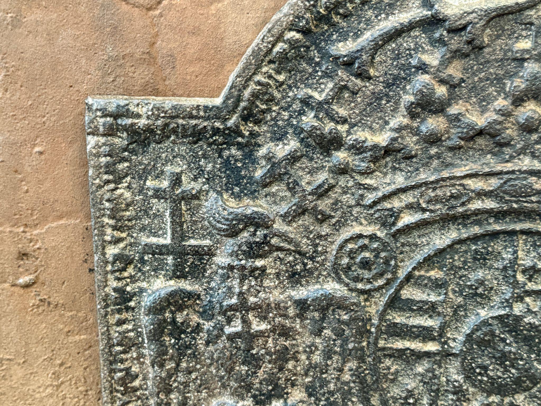 Moulage Plaque de cheminée française d'époque Louis XIV « Armes de Loraine » en vente