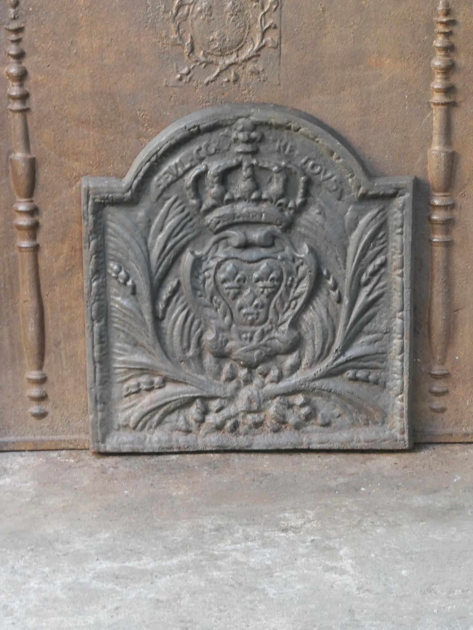 Französischer Louis XIV-Stil 'Seul Contre Tous' Feuerrückwand / Aufkantung, 20. (Louis XIV.) im Angebot