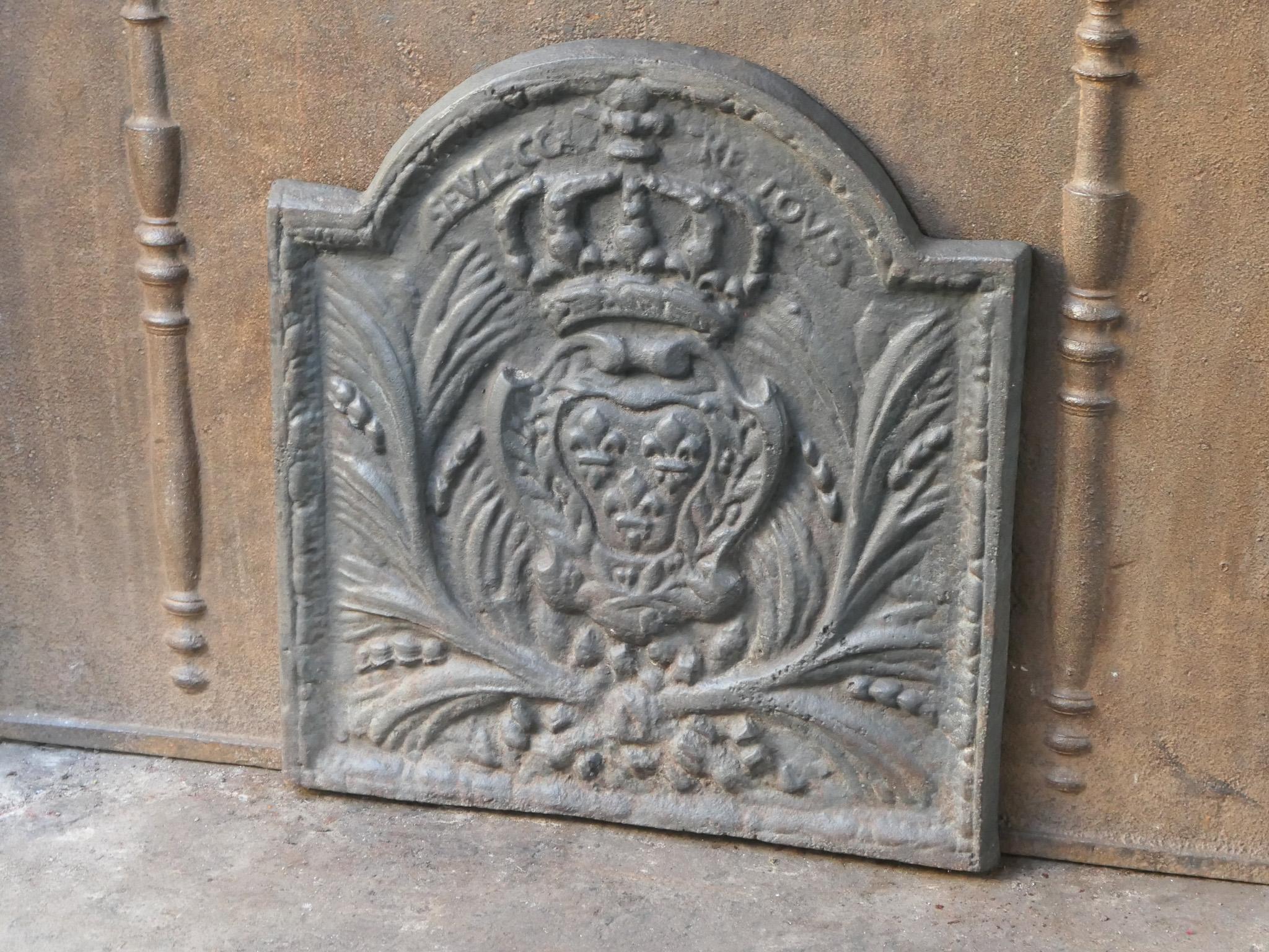 Französischer Louis XIV-Stil 'Seul Contre Tous' Feuerrückwand / Aufkantung, 20. (20. Jahrhundert) im Angebot