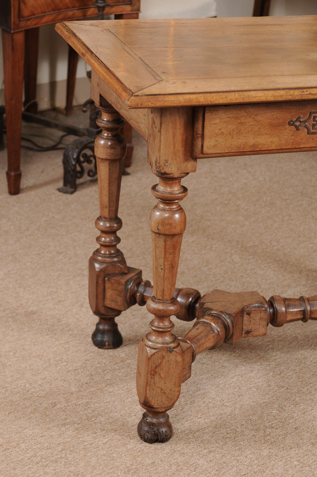 Turned French Louis XIV Walnut Table, Early 18th Century For Sale