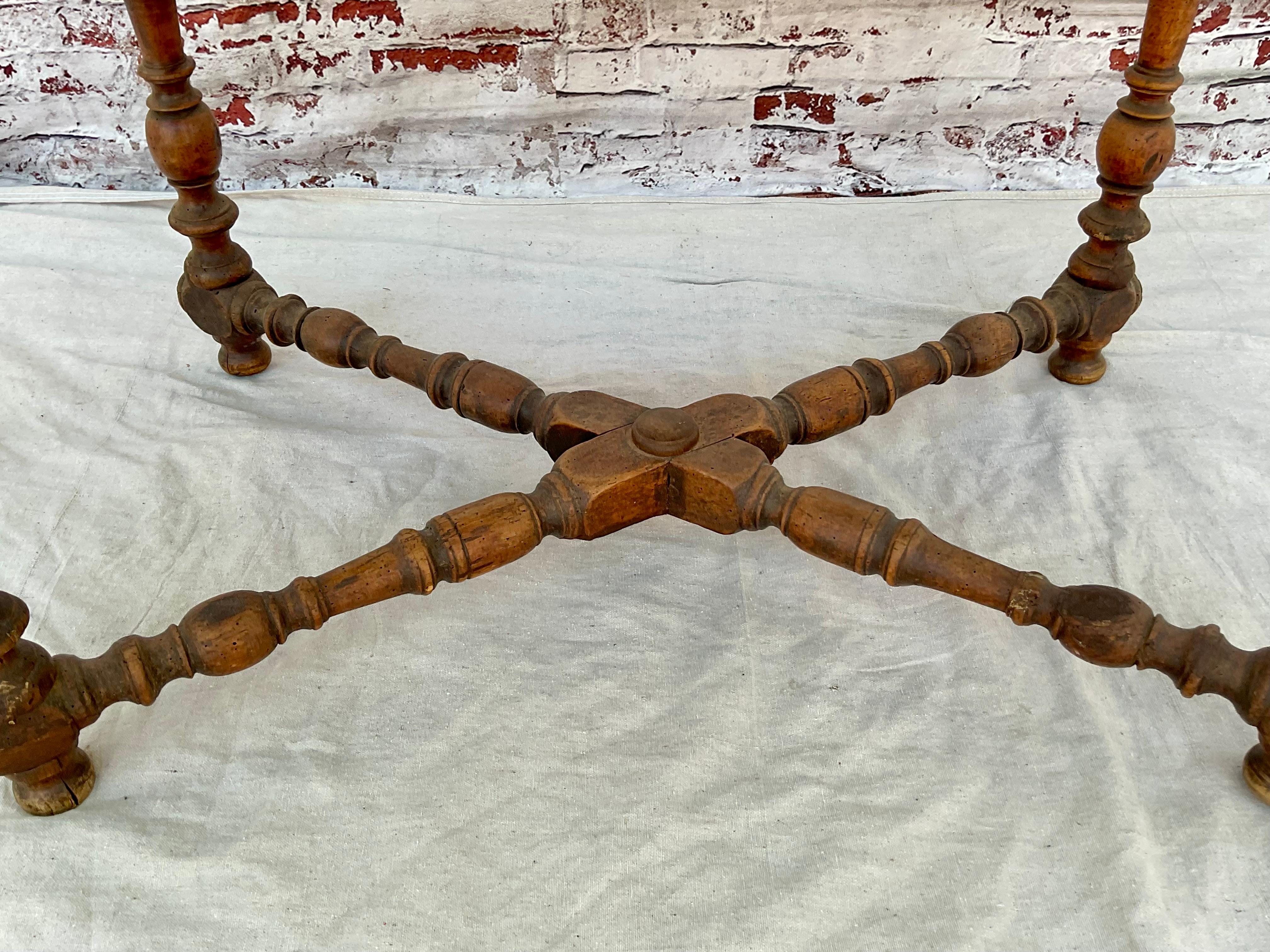 XVIIIe siècle Table française Louis XIV en vente