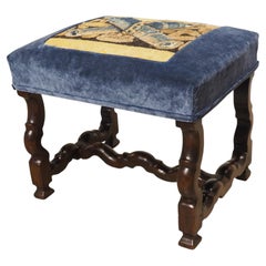 French Louis XIV Walnut Tabouret with Aubusson Tapestry and Blue Velvet, C. 1700