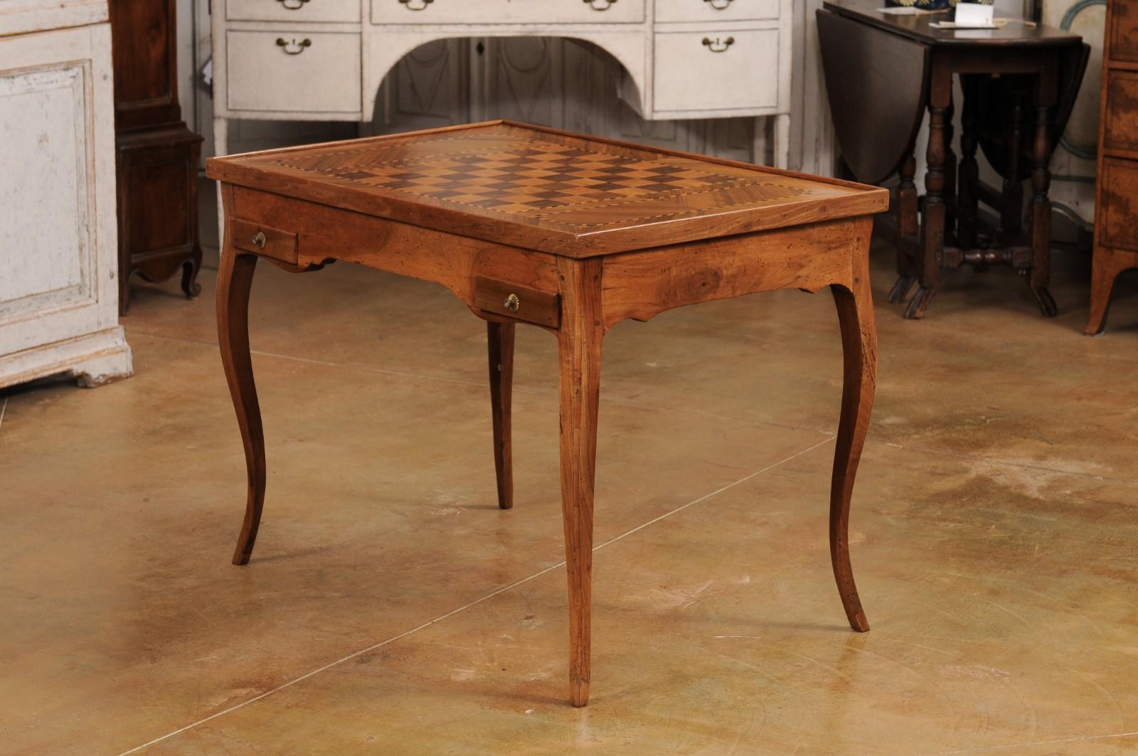 French Louis XV 1790s Walnut Tric Trac Marquetry Game Table with Reversible Top For Sale 8