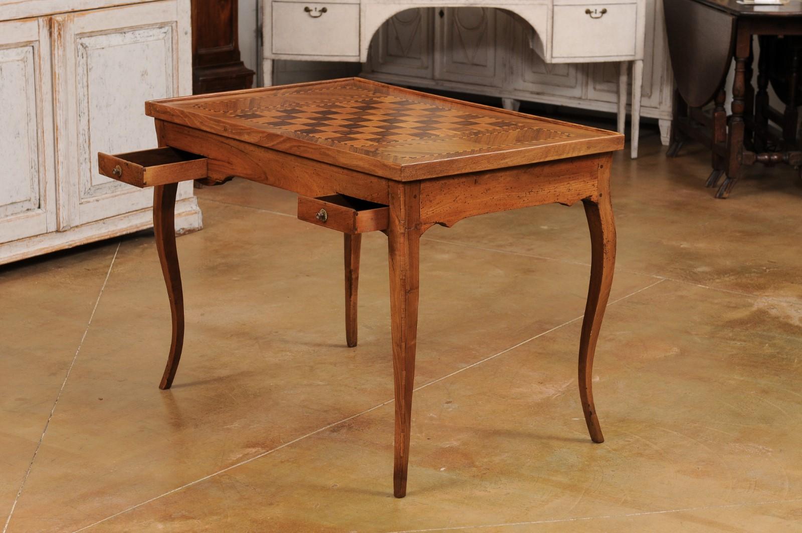 French Louis XV 1790s Walnut Tric Trac Marquetry Game Table with Reversible Top For Sale 5
