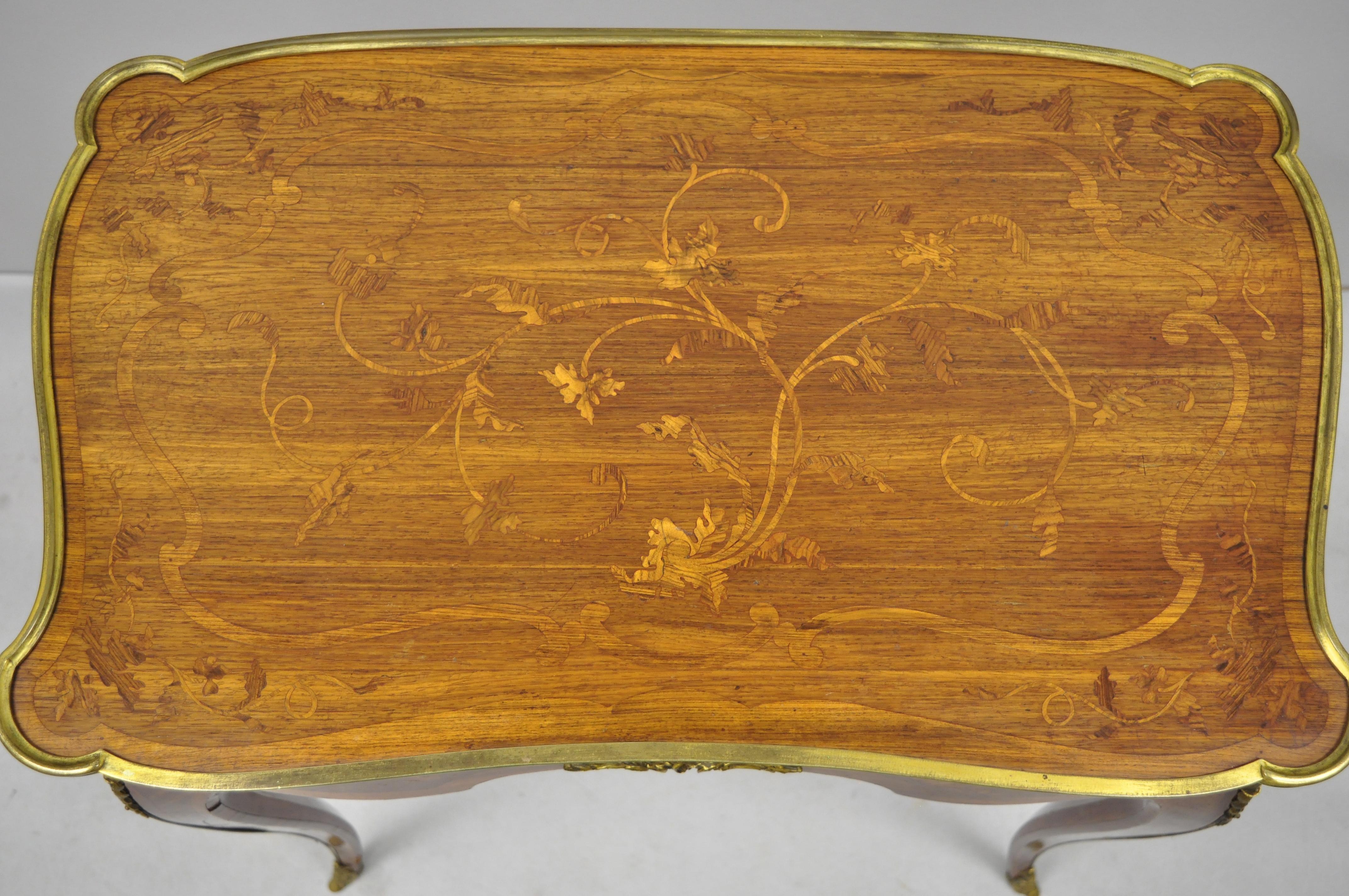 Französischer Louis XV-Tisch mit 2 Schubladen und Intarsien aus grünem Leder von C. Mellier & Co, London im Angebot 3