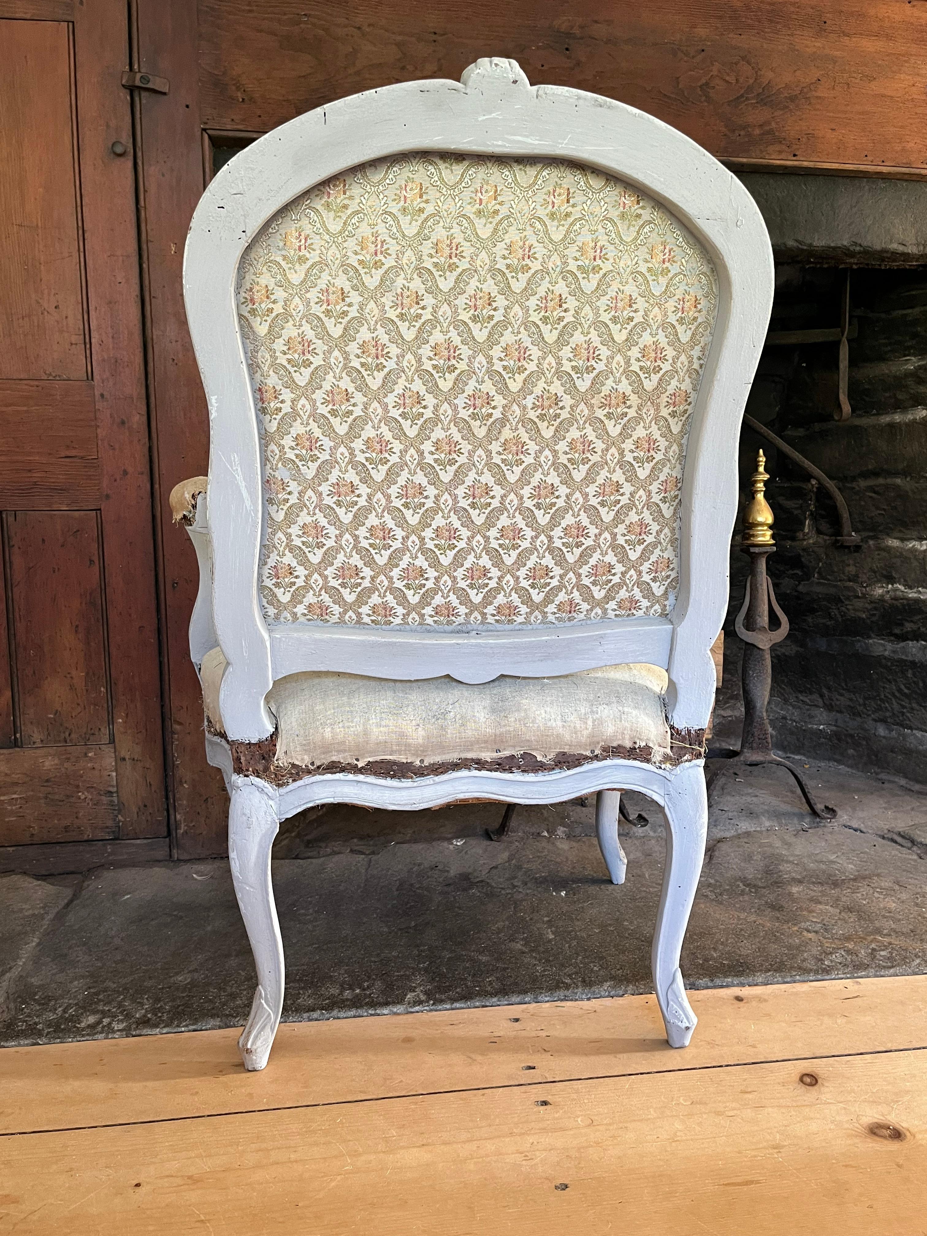 French Louis XV Armchair, 18th Century In Good Condition For Sale In Doylestown, PA