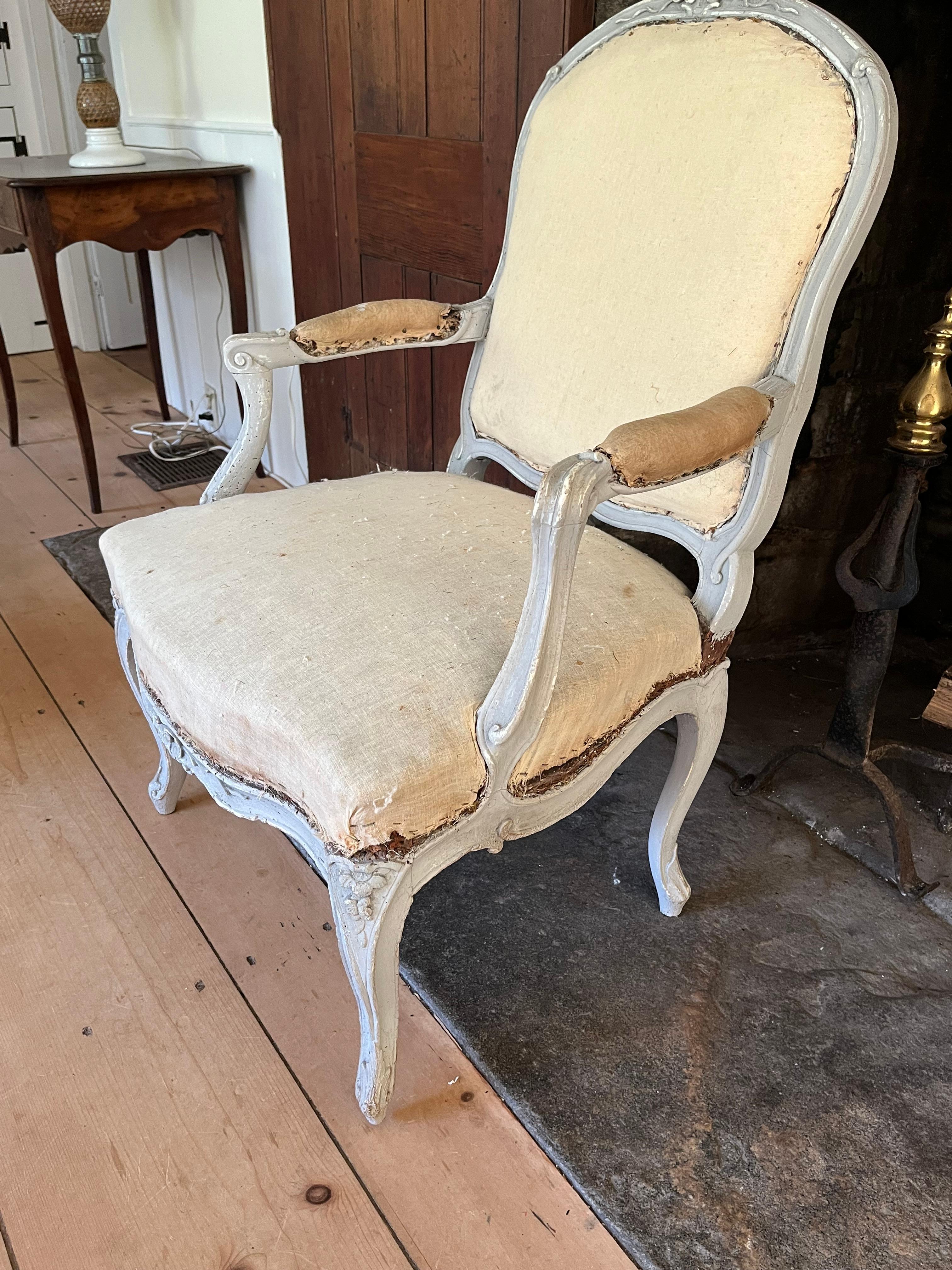 French Louis XV Armchair, 18th Century For Sale 3
