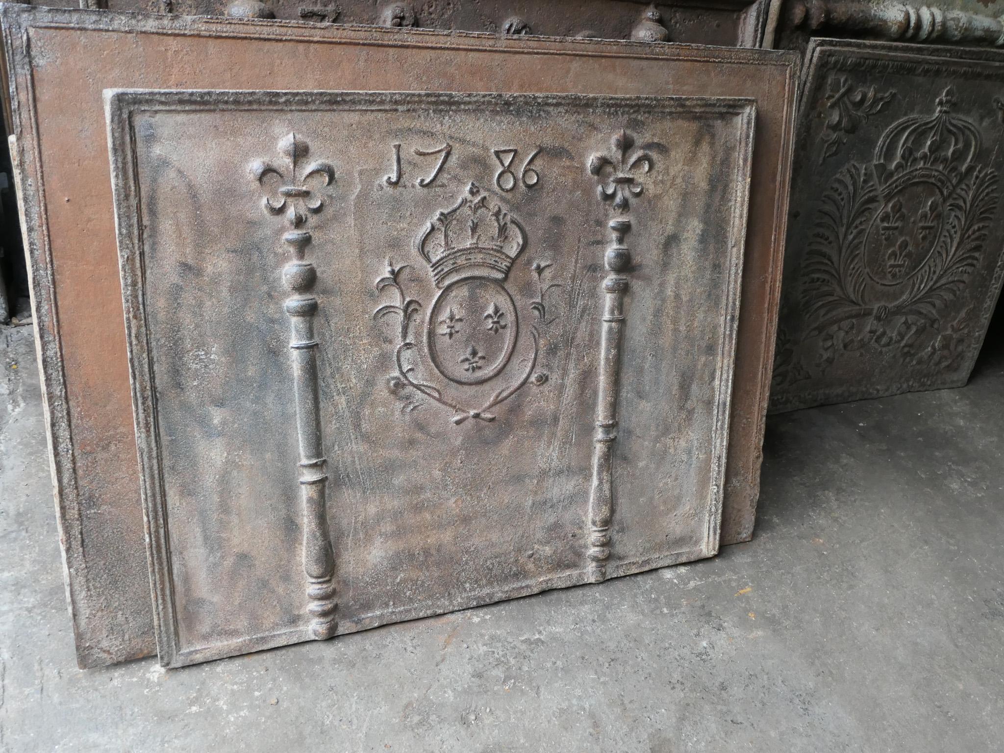 18th Century and Earlier Antique French Louis XV 'Arms of France' Fireback / Backsplash, 18th Century For Sale