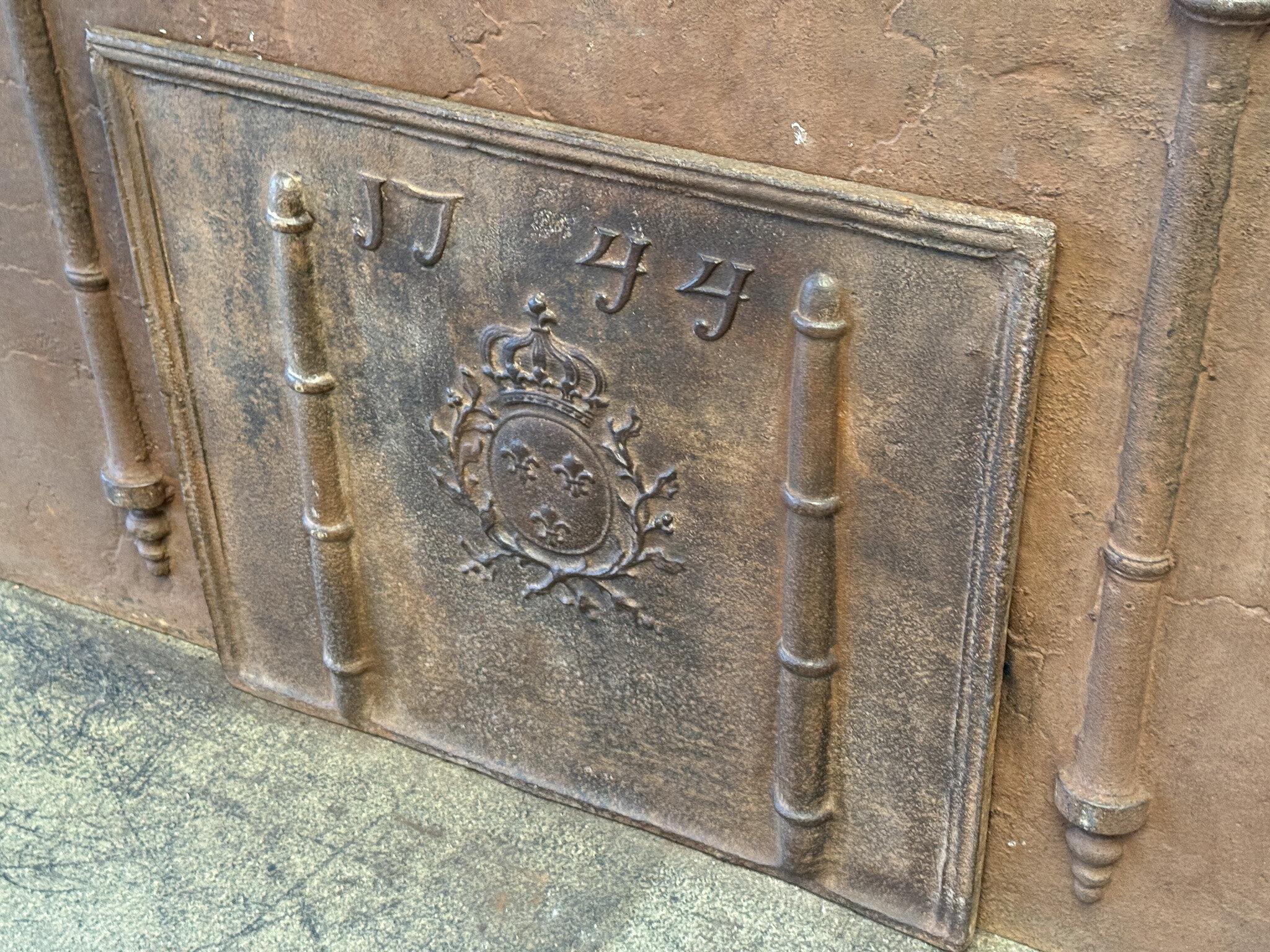 Cast French Louis XV Arms of France Fireback / Backsplash, Dated 1744 For Sale