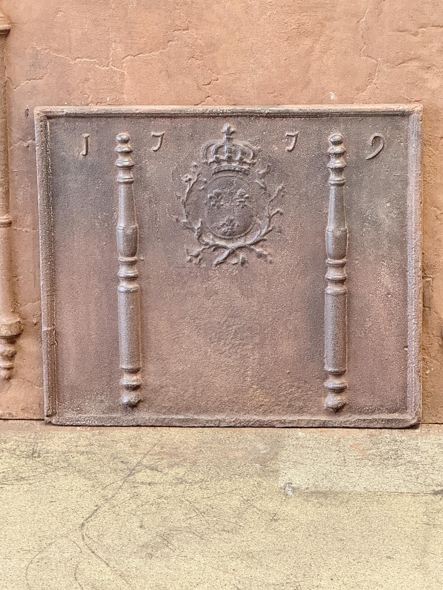 Cast French Louis XV Arms of France Fireback / Backsplash, Dated 1779 For Sale