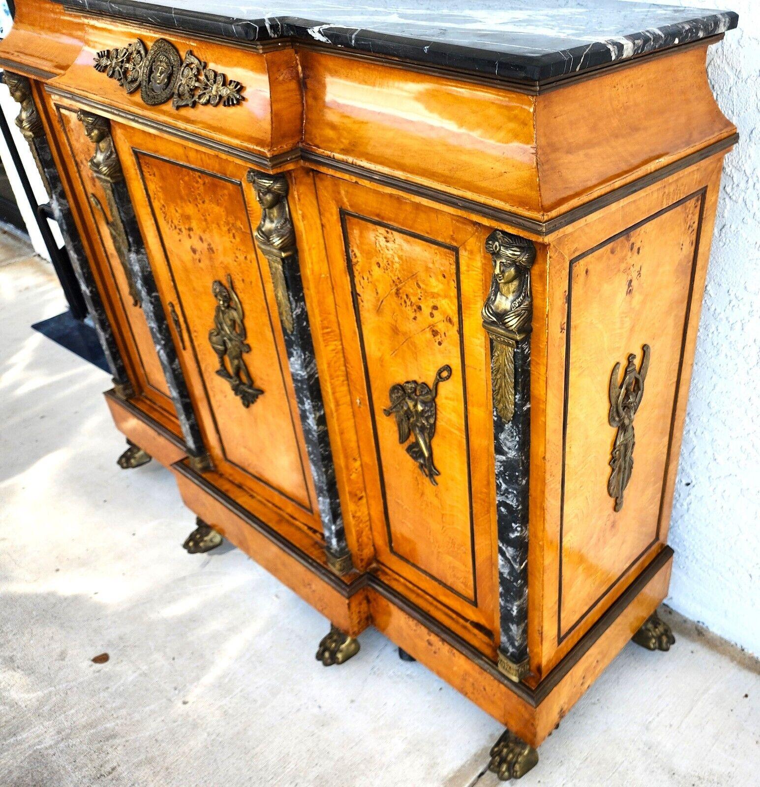 French Louis XV Bar Cabinet Buffet Sideboard In Good Condition For Sale In Lake Worth, FL
