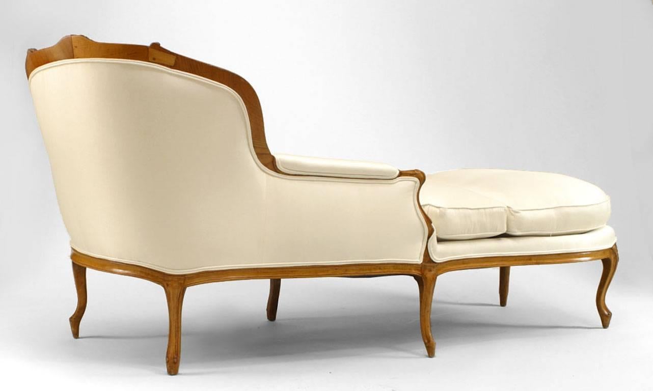 French Louis XV Beechwood Chaise For Sale 2