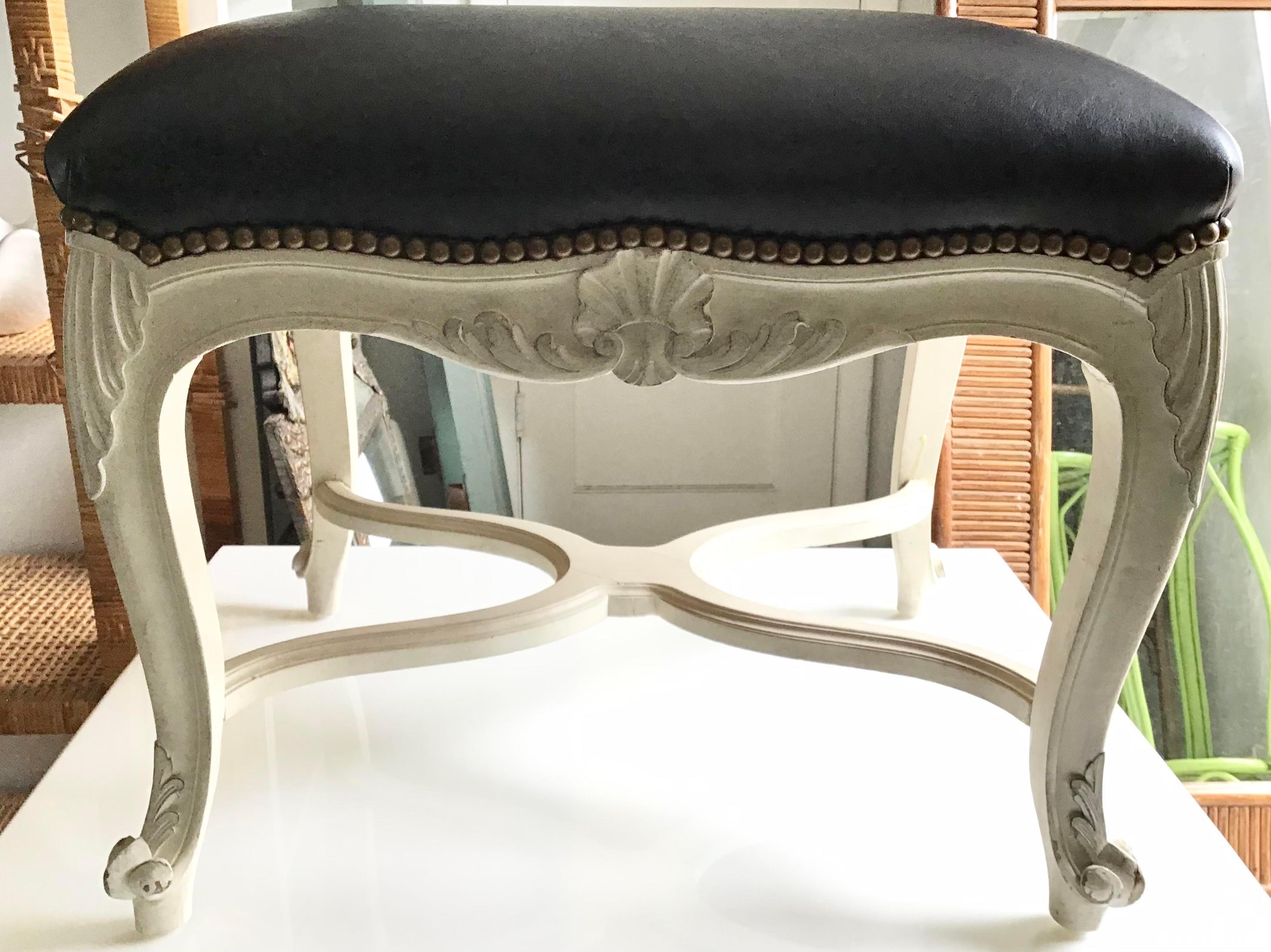 French Louis XV Bench with Black Leather Upholstery In Good Condition In Los Angeles, CA