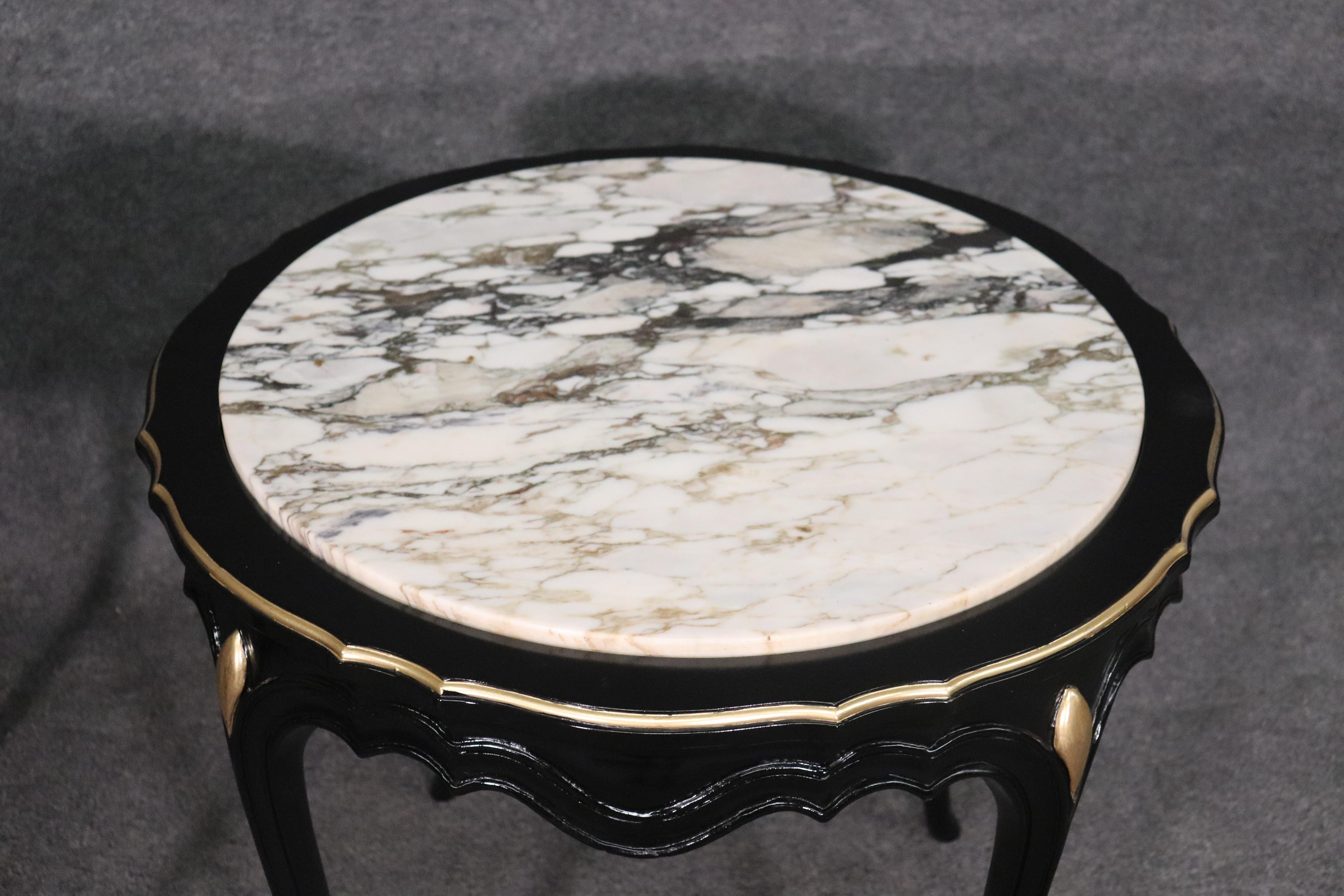 French Louis XV Black Lacquer and Marble-Top Geuridons End Tables, circa 1940s In Good Condition In Swedesboro, NJ